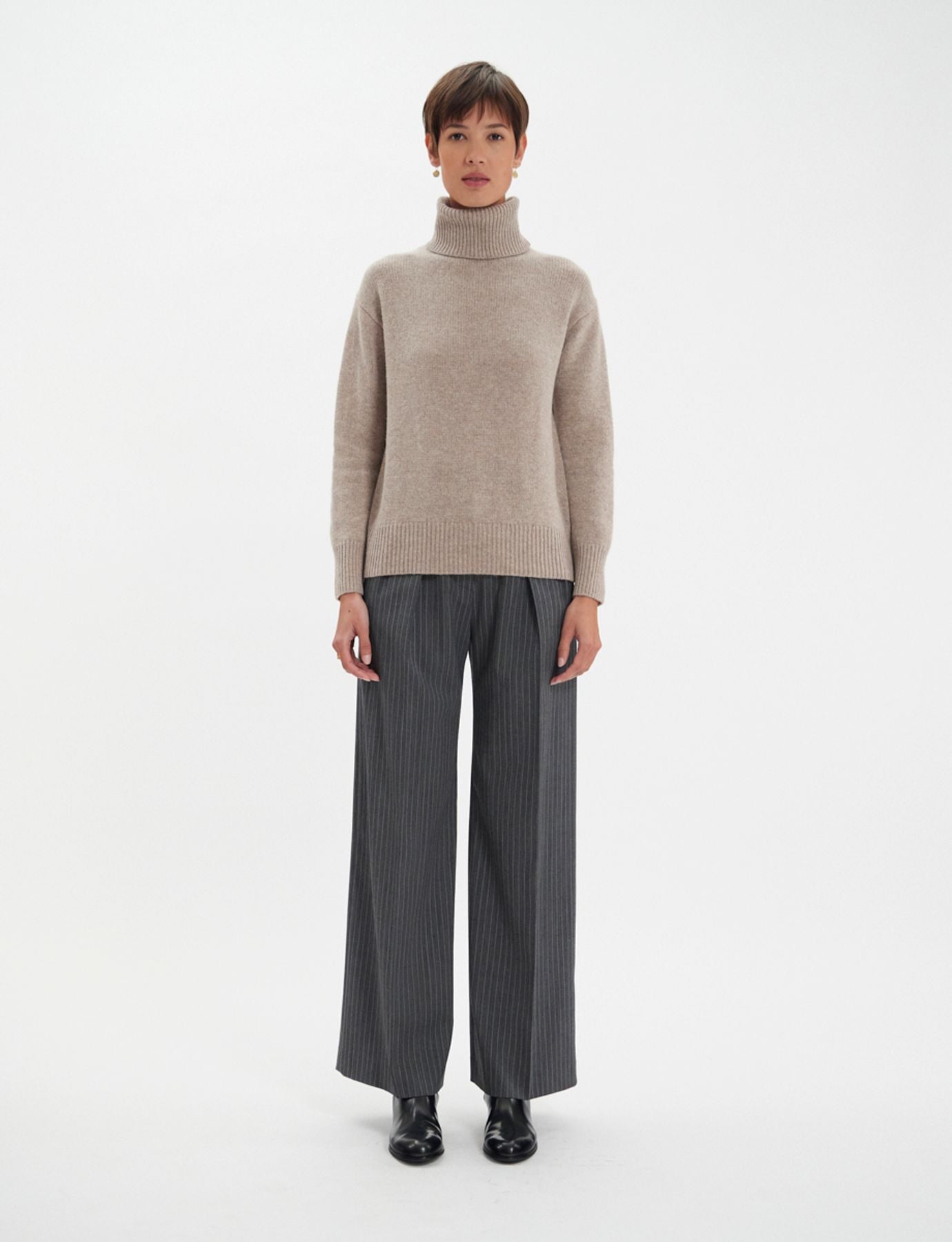 Aiden turtleneck jumper in beige wool and cashmere