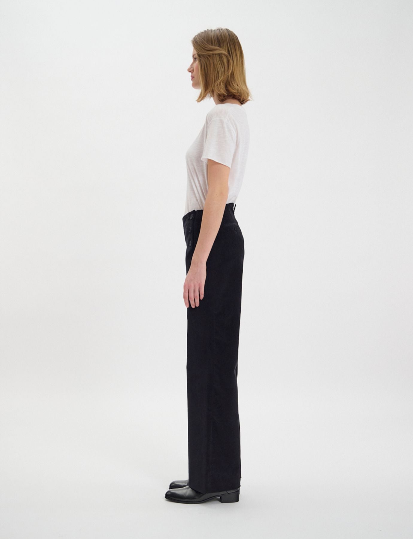 Gabriel trousers in smooth black velvet