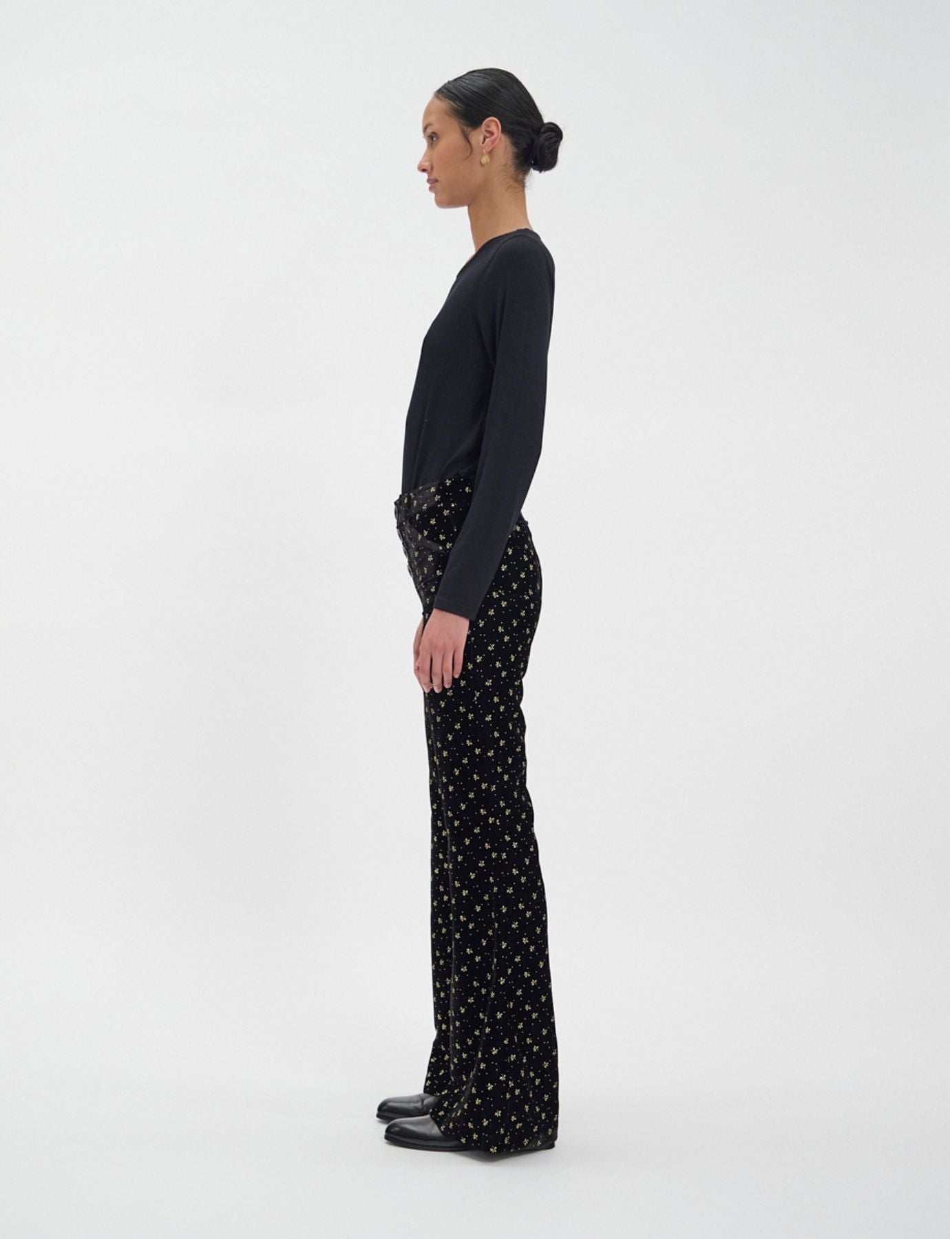 Charlotte trousers in smooth black velvet with gold print