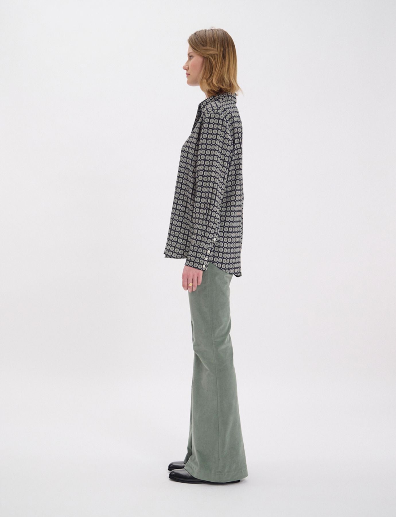 Camisa con estampado de hojas de roble de Maureen