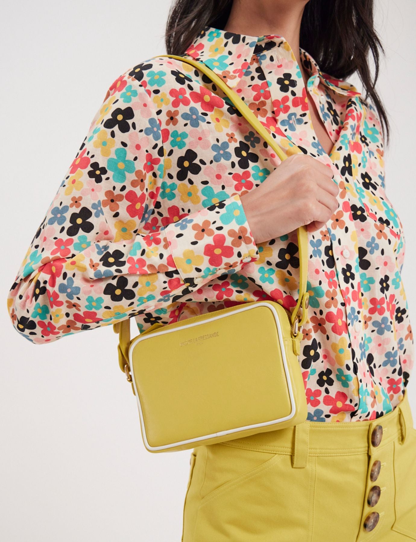 Marcia bolsa plátano amarilla