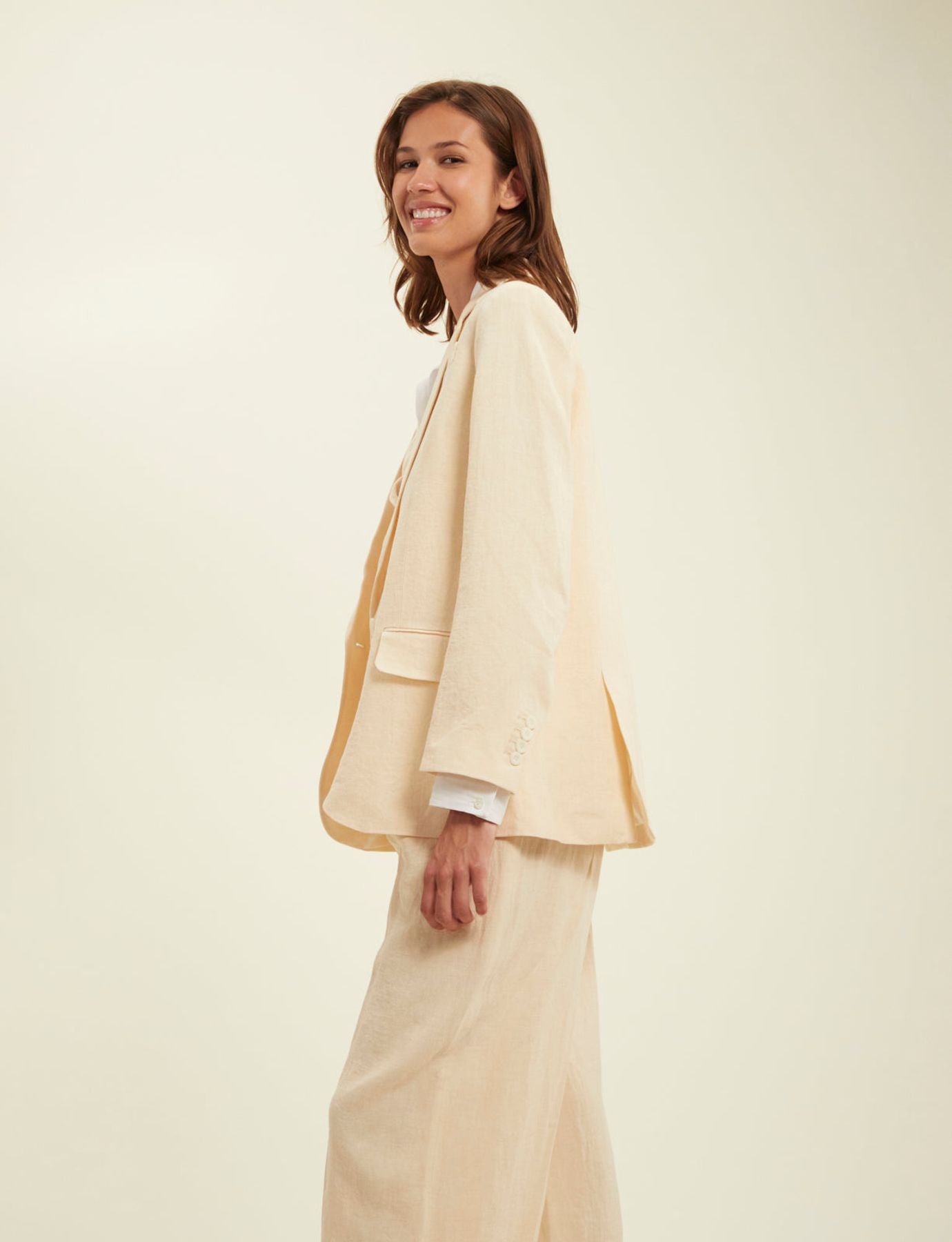 Chaqueta de lino crudo Bruna