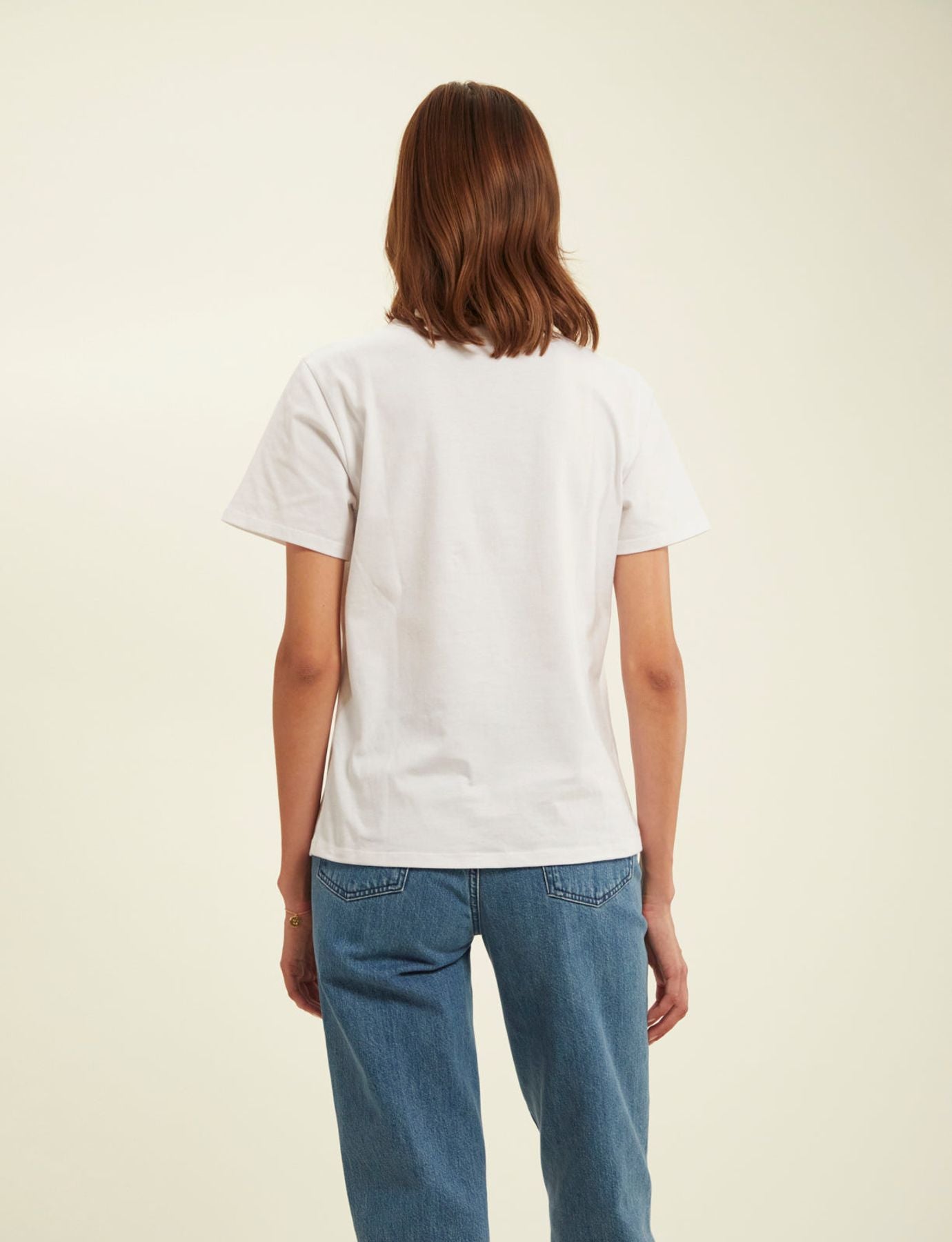 Camiseta blanca bordada Oscar