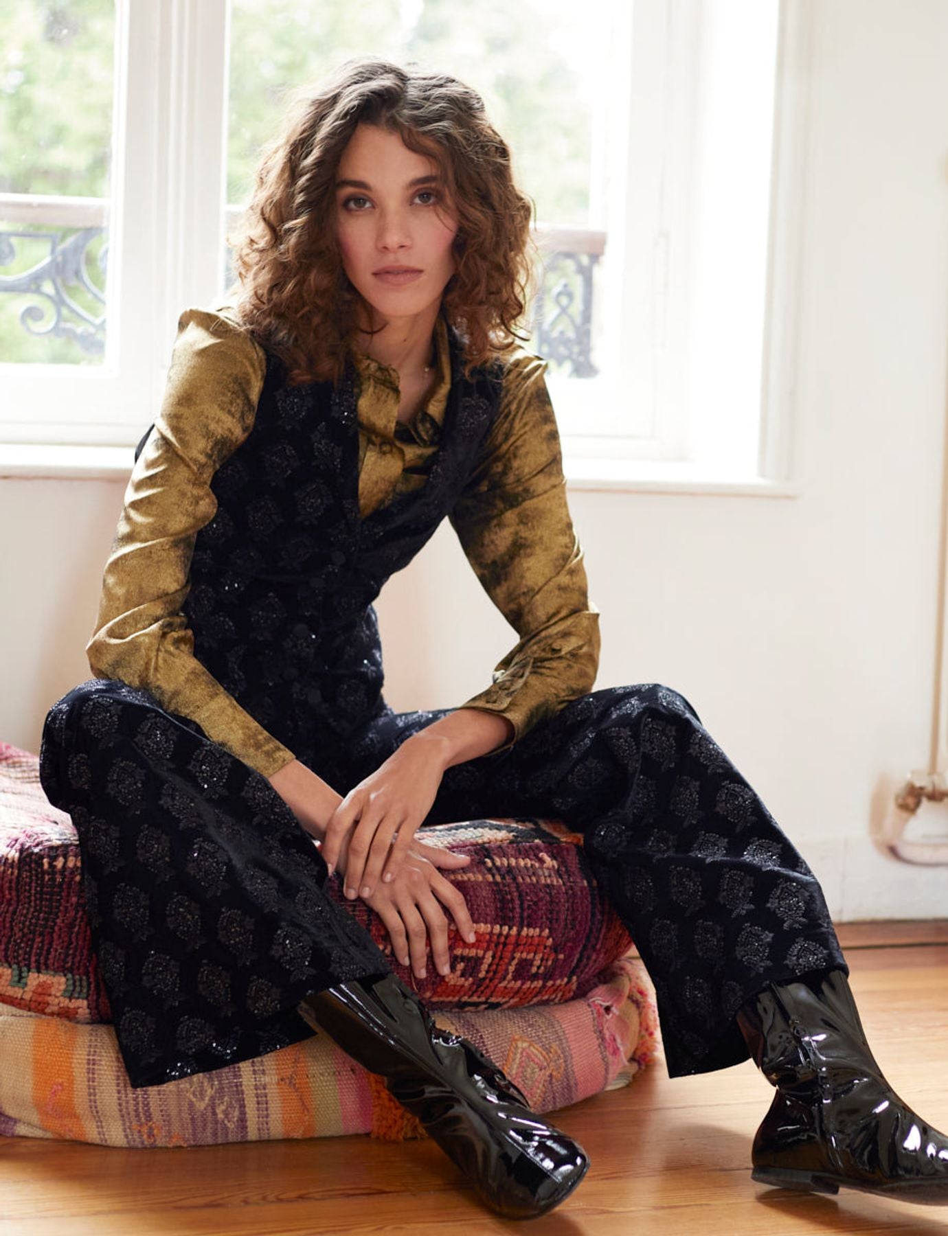 Pantalón Charlotte bordado en terciopelo negro
