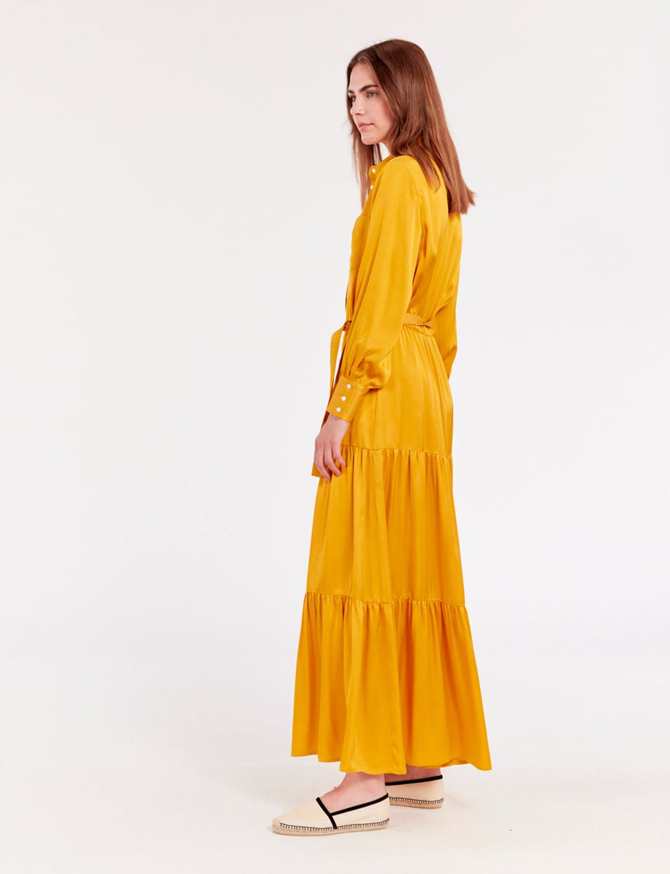 Vestido largo Léna con volante ranúnculo