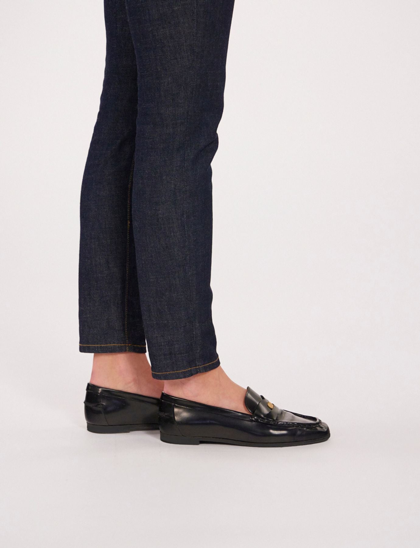 Mocasín Elvire de piel glacé negra