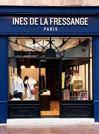 ines-de-la-fressange-paris-le-chic-parisien-self-de-la-fressange-decouvrir-l-39-university-de-la-parisienne-son-style-son-art-de-vivre-discover the collections-de-pret-a-porter-shoes-leathergoods-jewelry-accessories