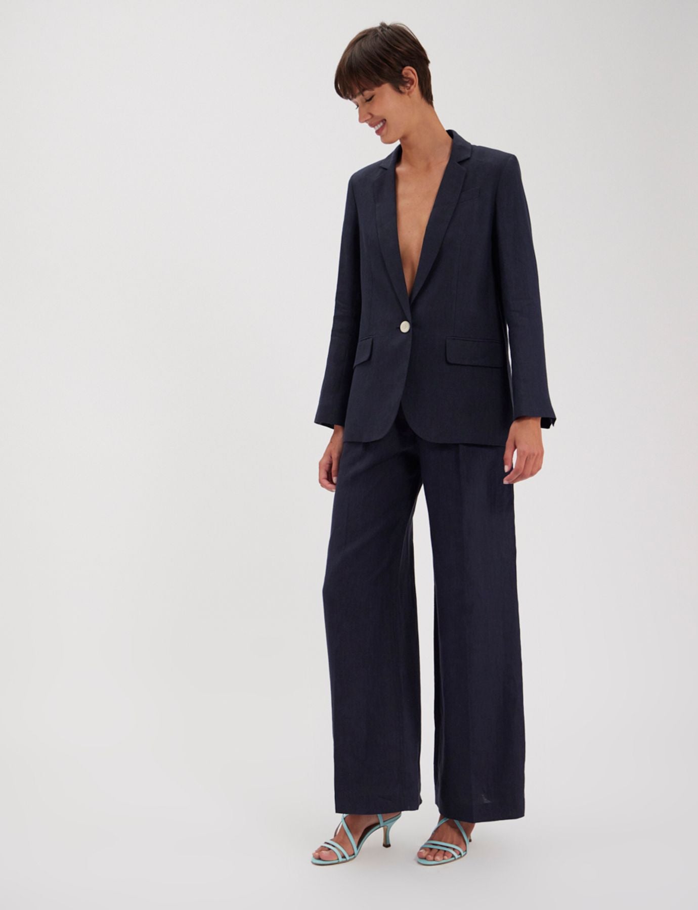 Chaqueta Bruna de lino azul marino
