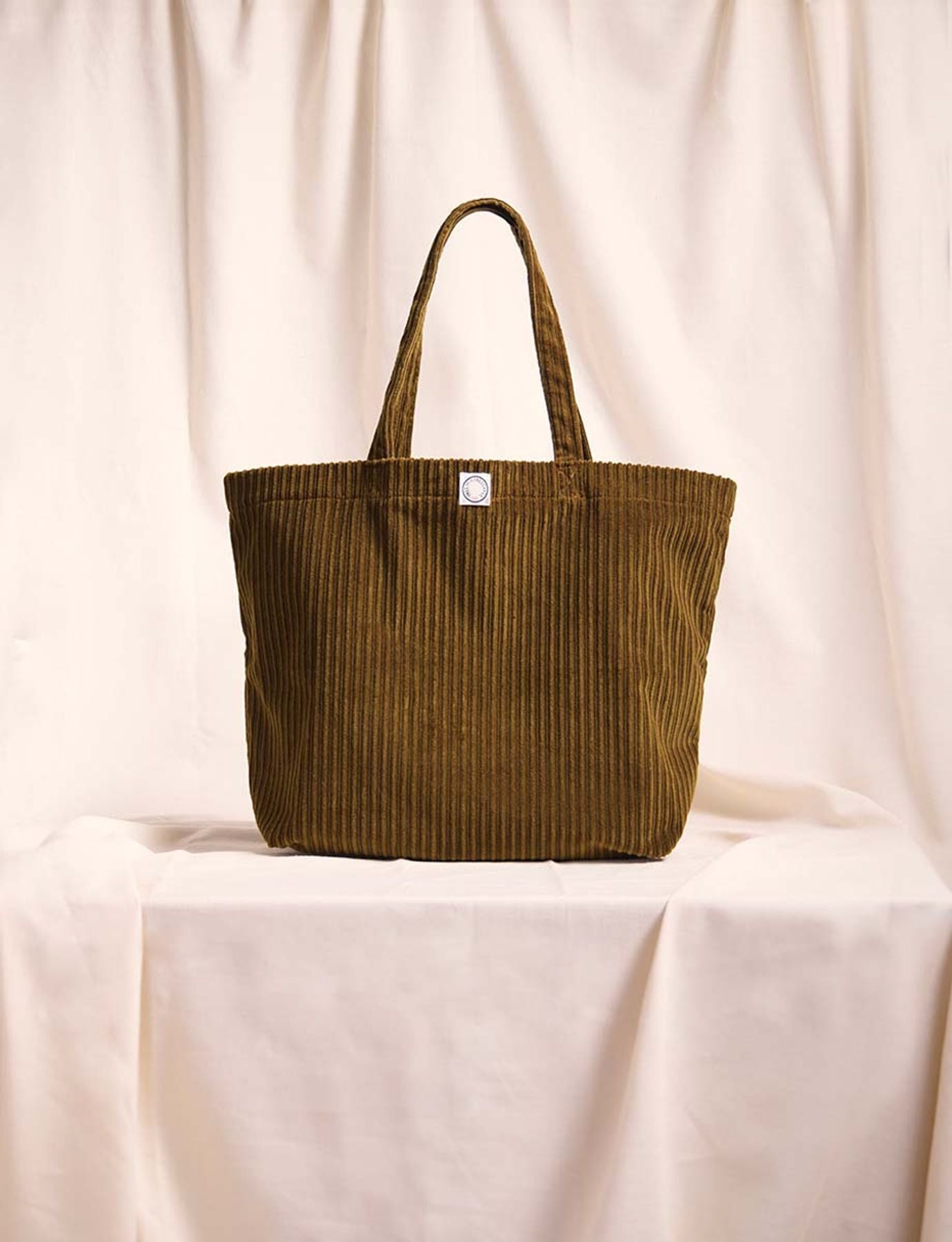 Tote bag Sally, color caqui, línea Upcycling