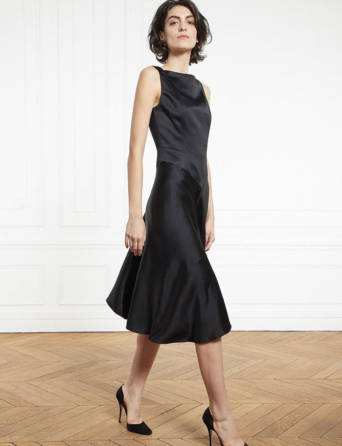 Vestido Popinette negro satinado