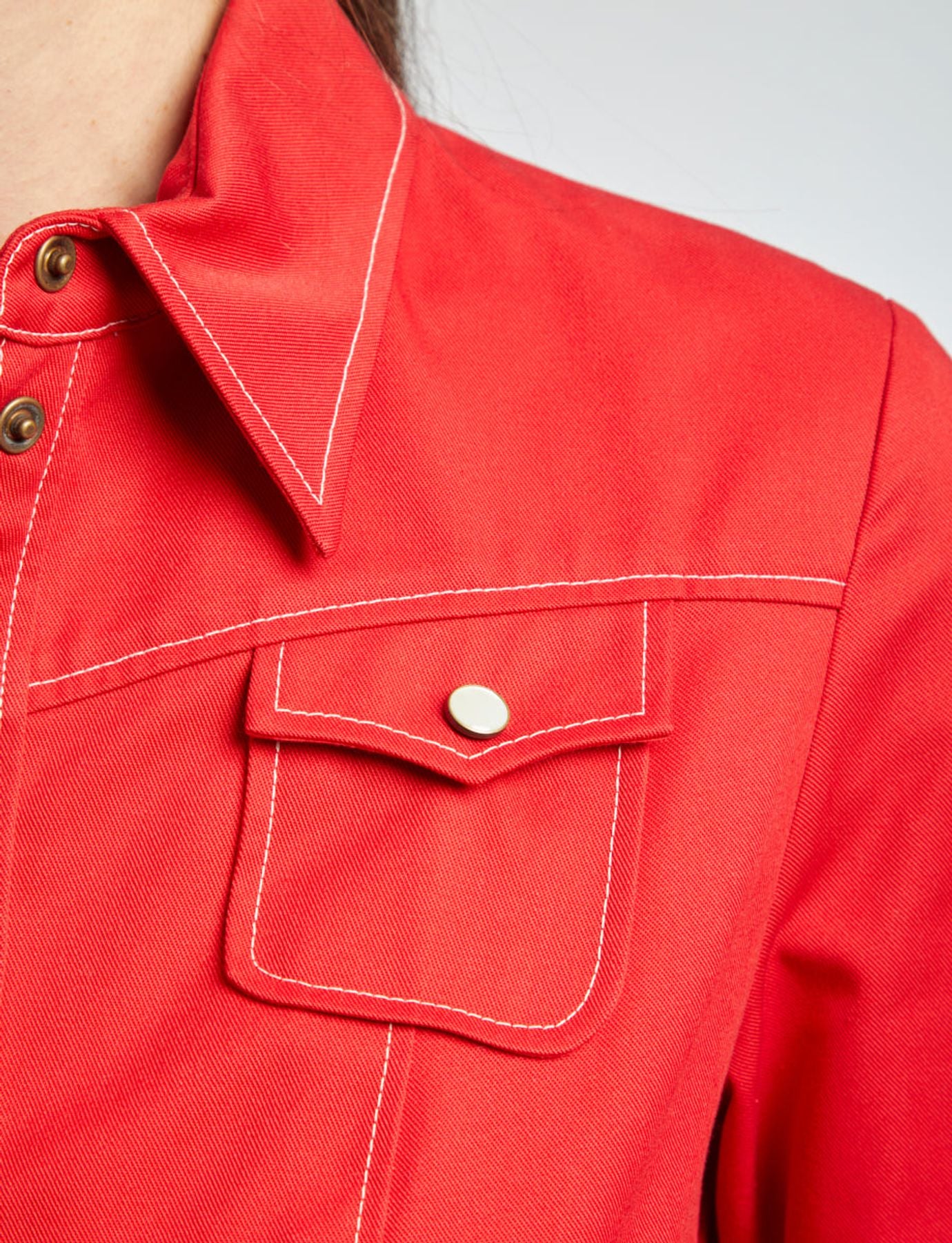 Myrna camisa roja