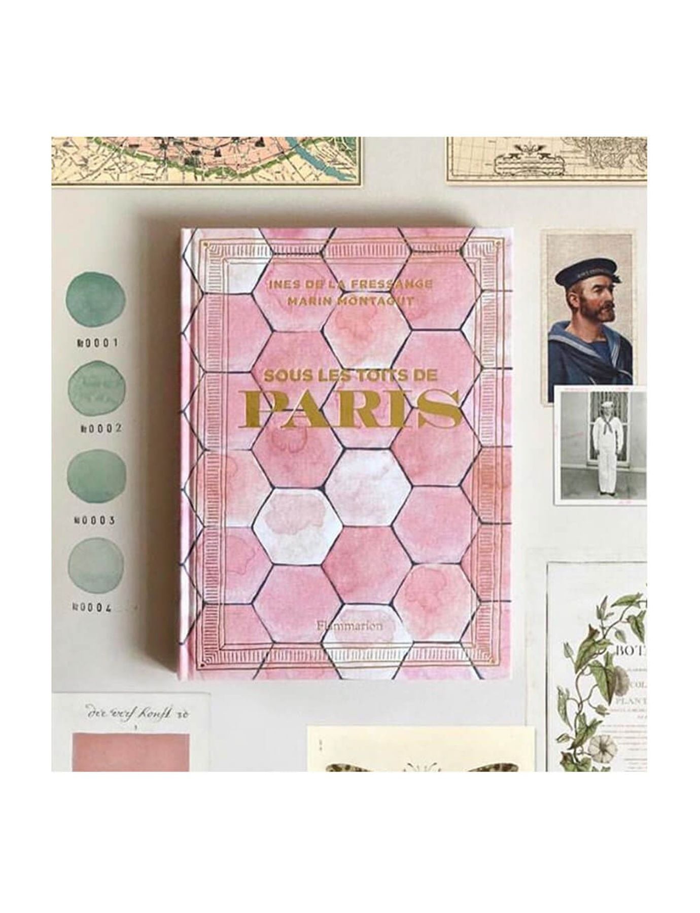 Book "Sous les Toits de Paris" in French