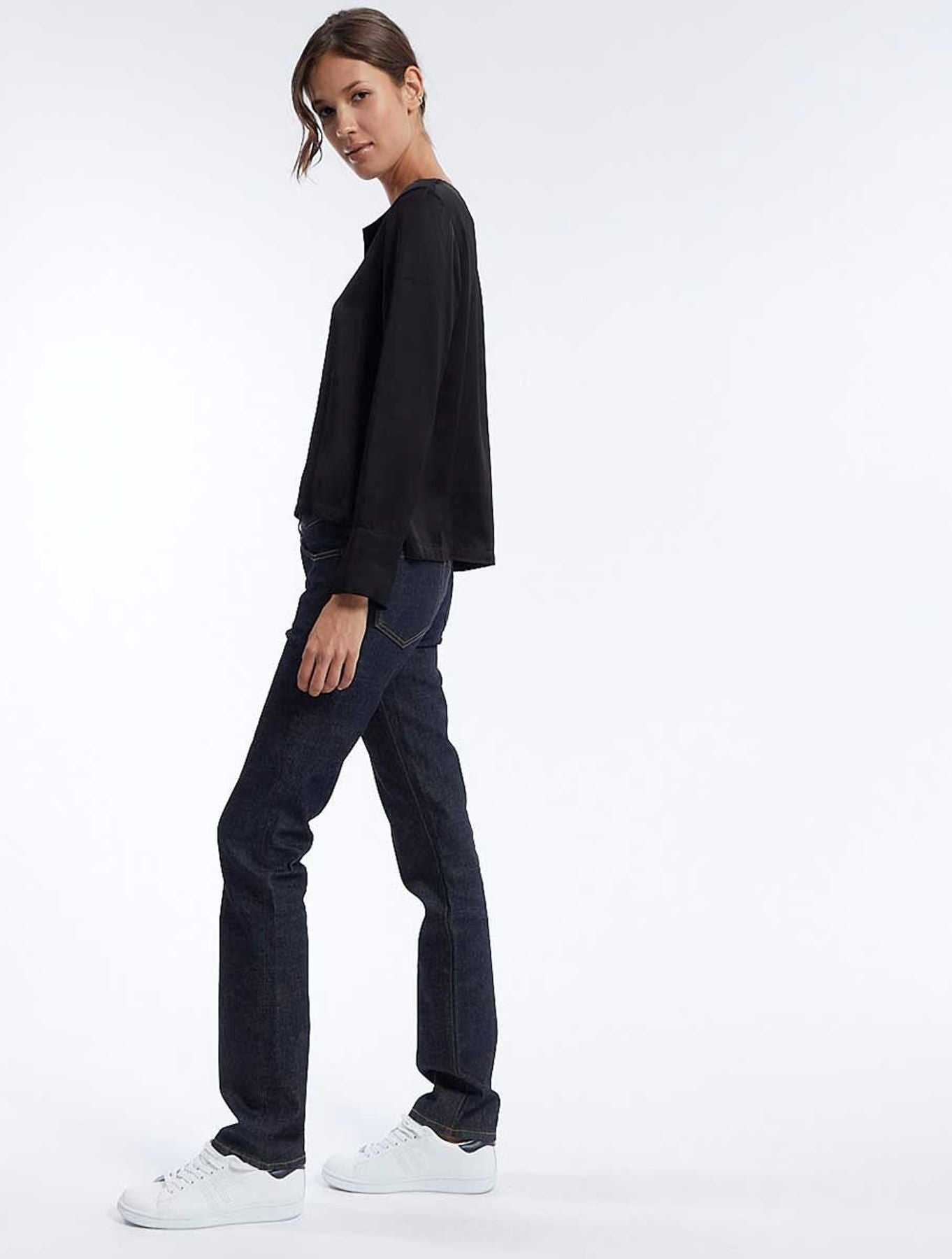 Blusa negra Sixtine