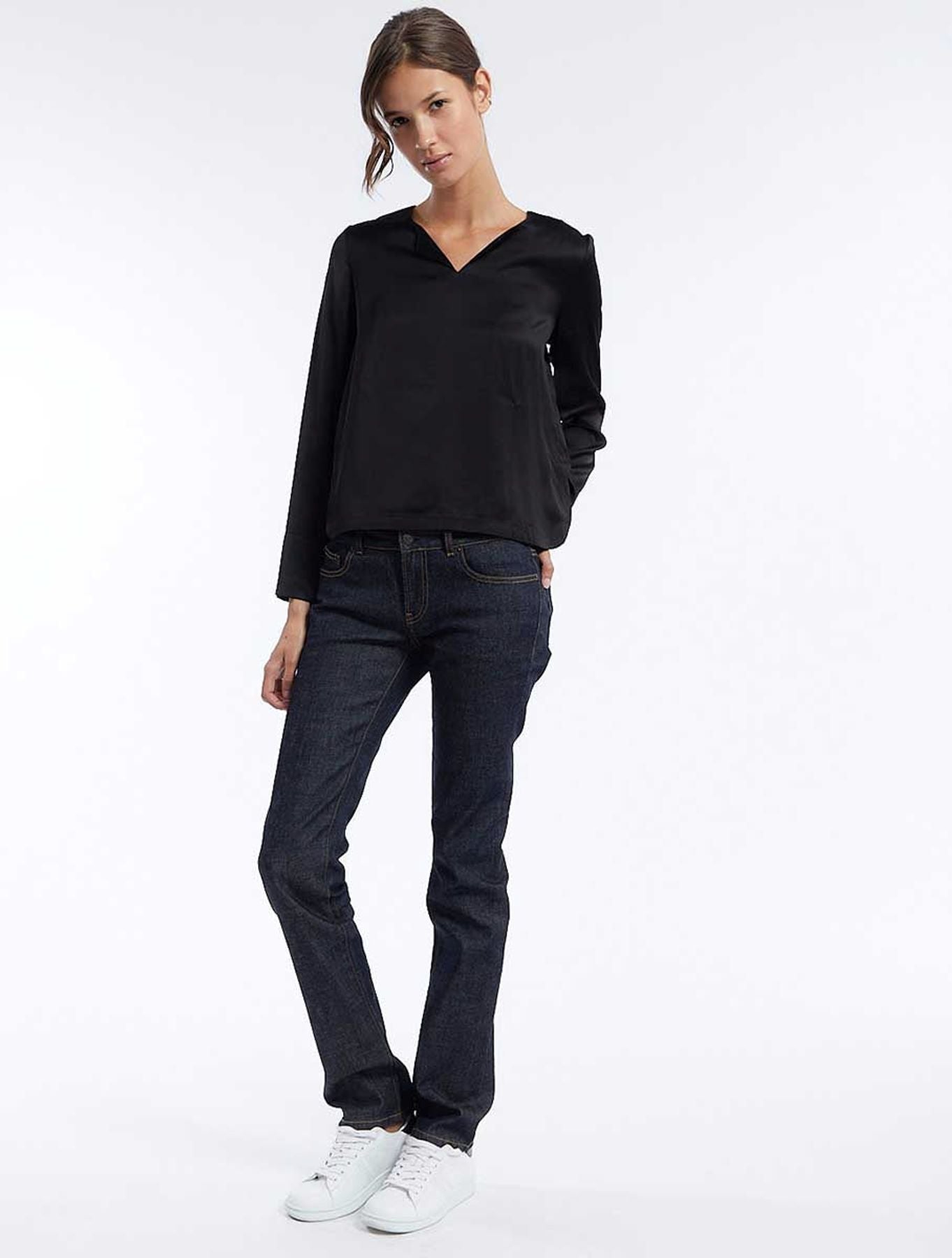 Blusa negra Sixtine