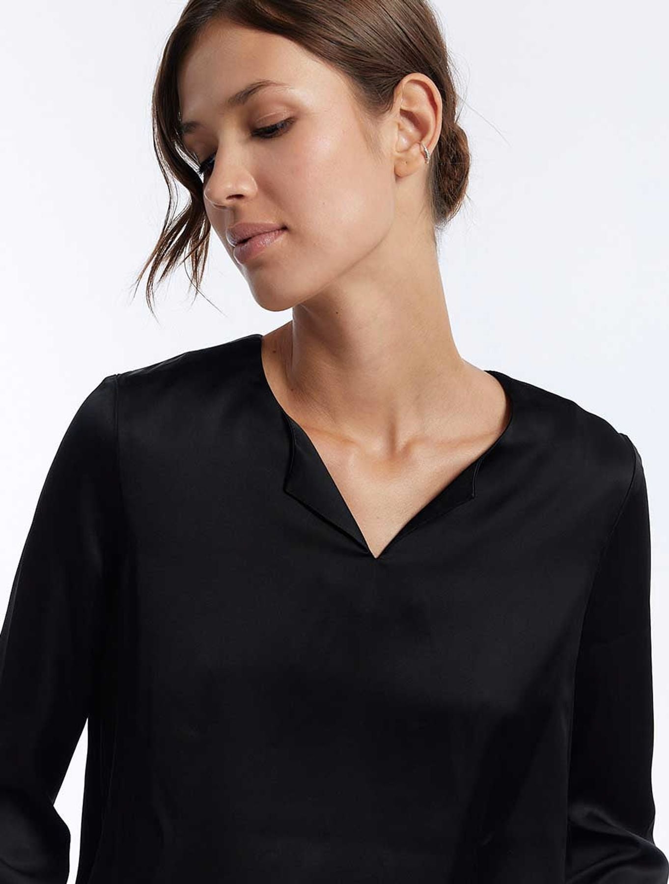 Blusa negra Sixtine