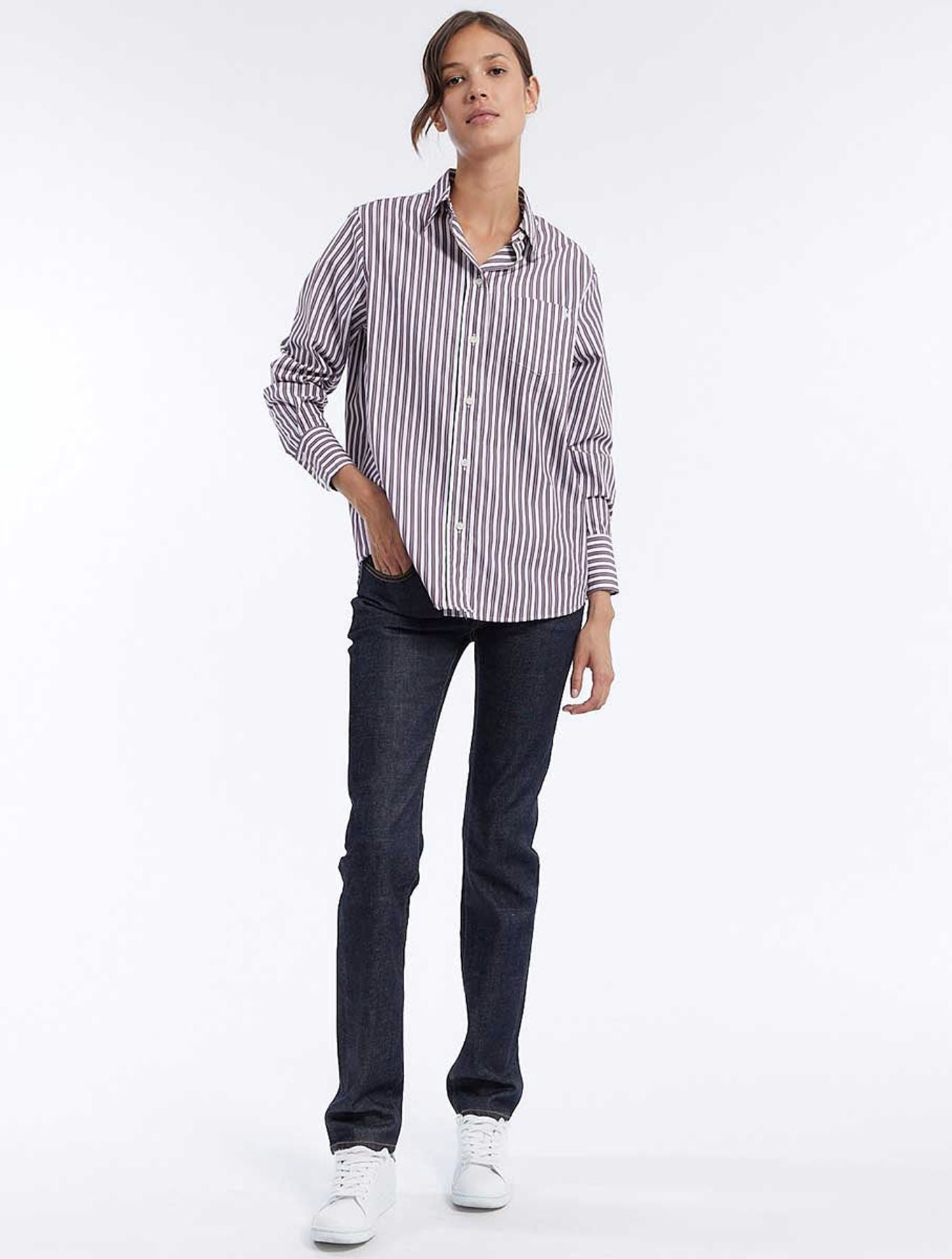 Maureen camisa de rayas rojas y blancas
