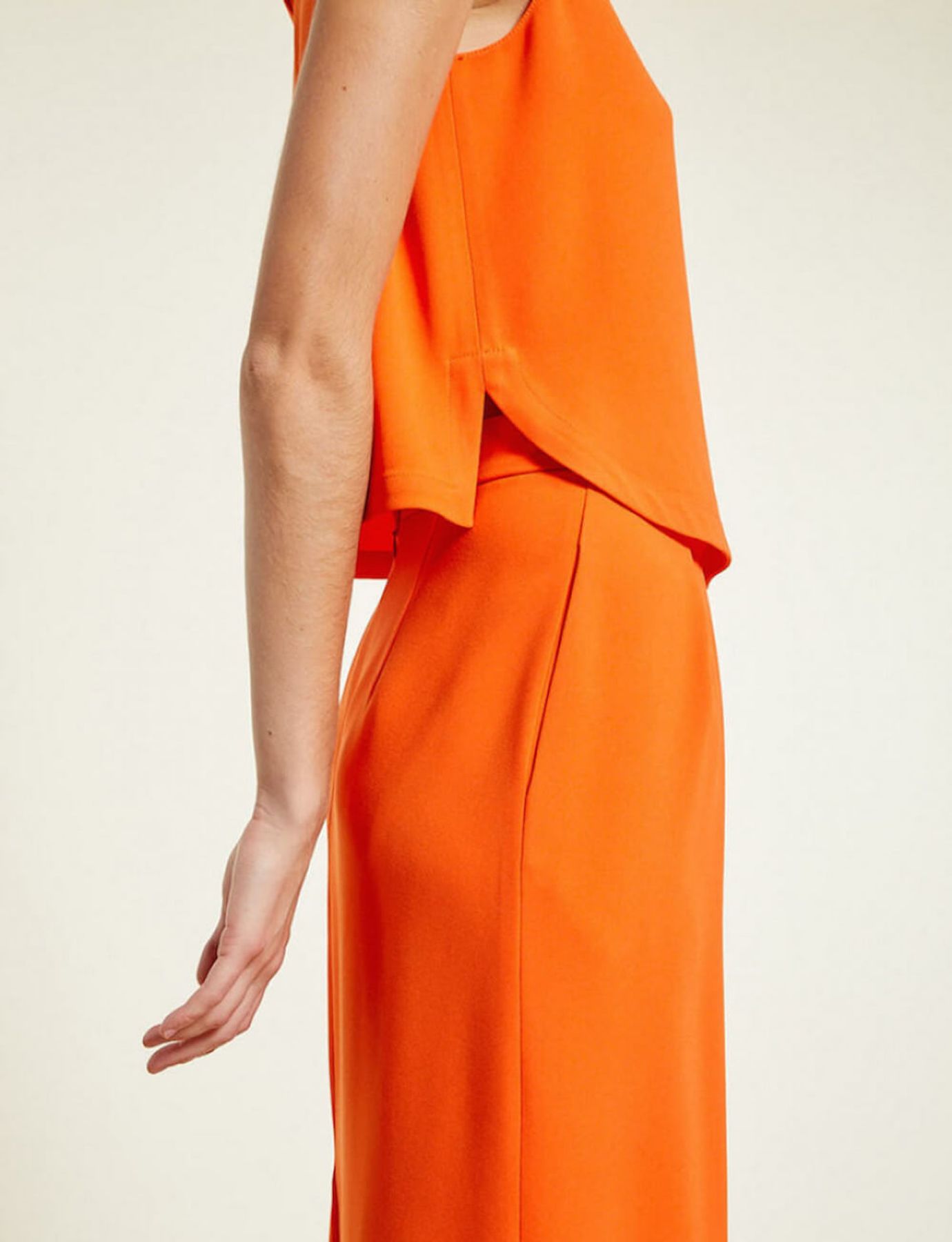 Celeste falda naranja