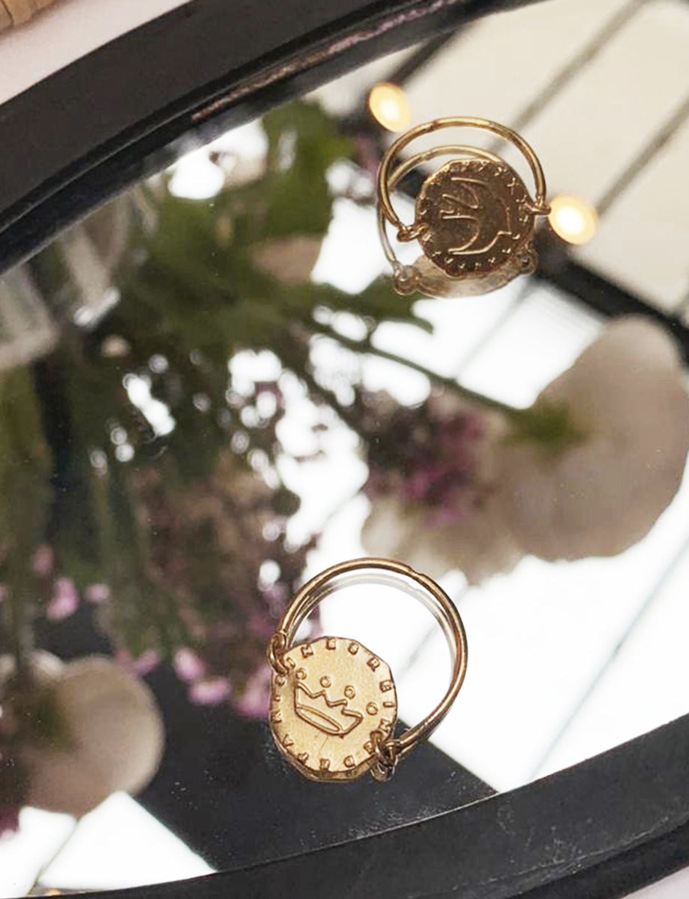 Gold-plated Lutetia ring with crown motif
