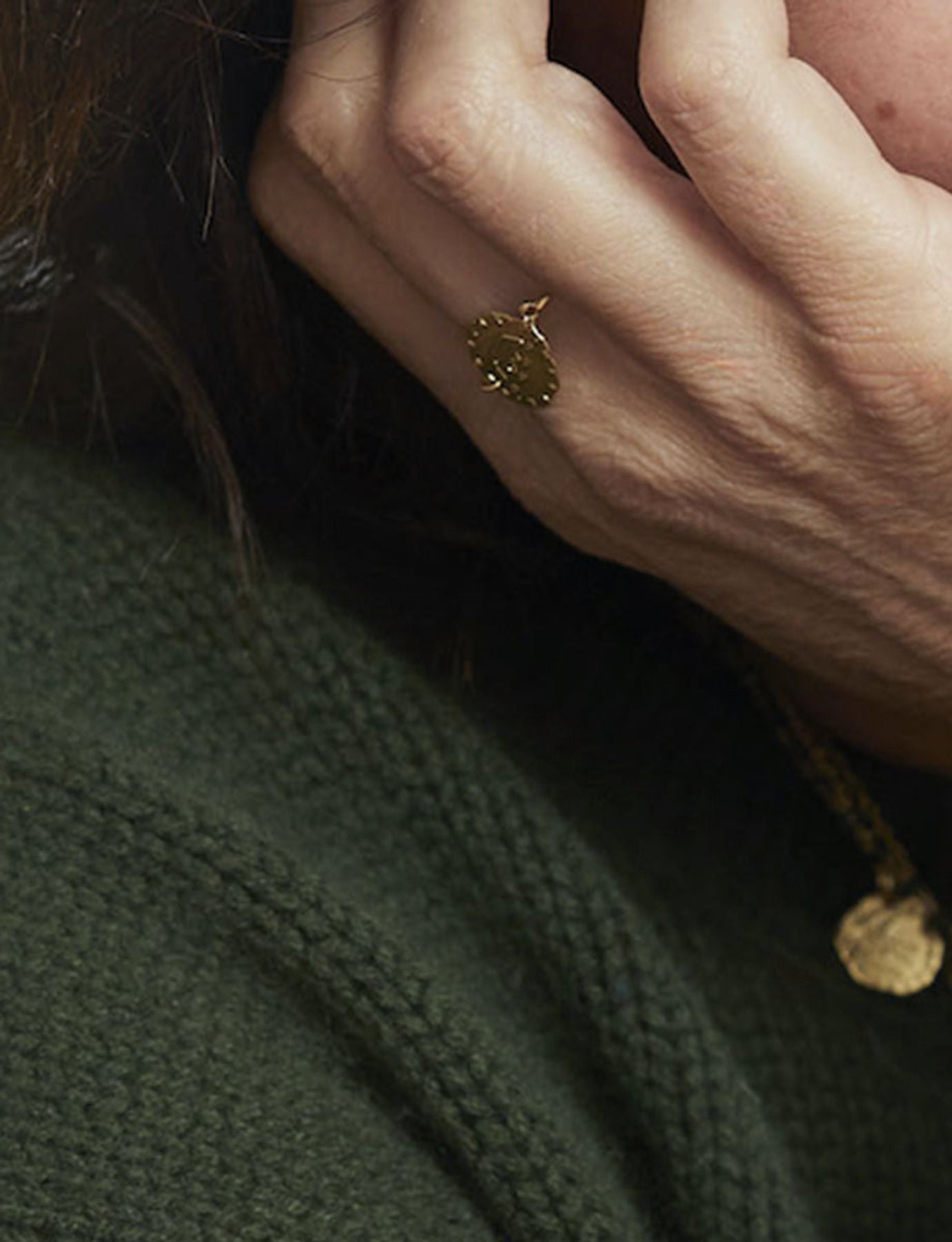 Gold-plated Lutetia ring with crown motif