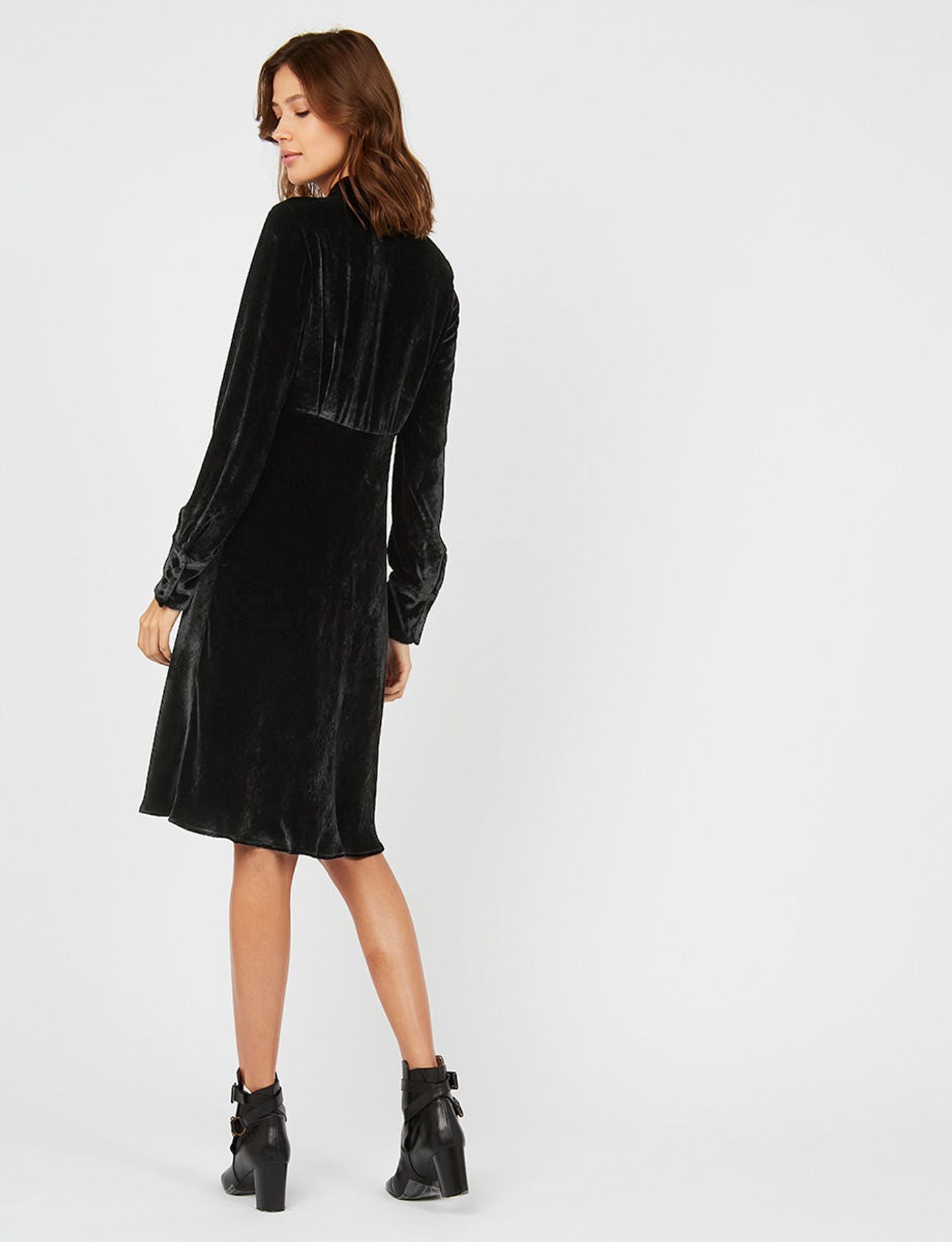 Vestido de terciopelo negro Thaïs