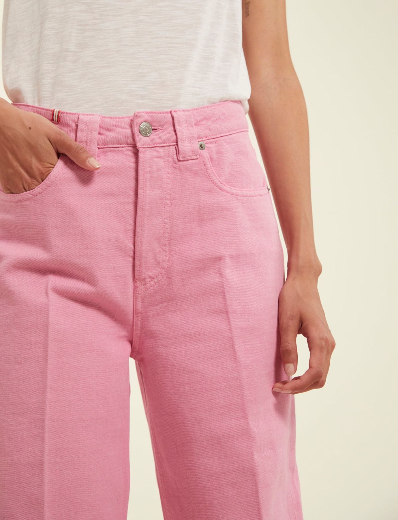Pink Mara jeans x Notify