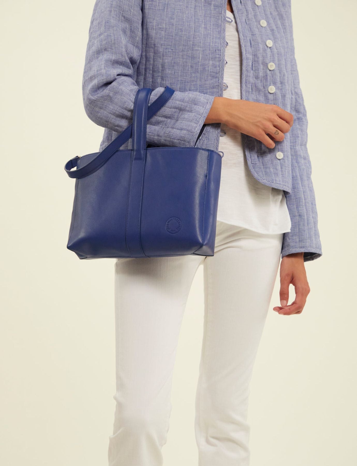 Léonore S cobalt leather bag