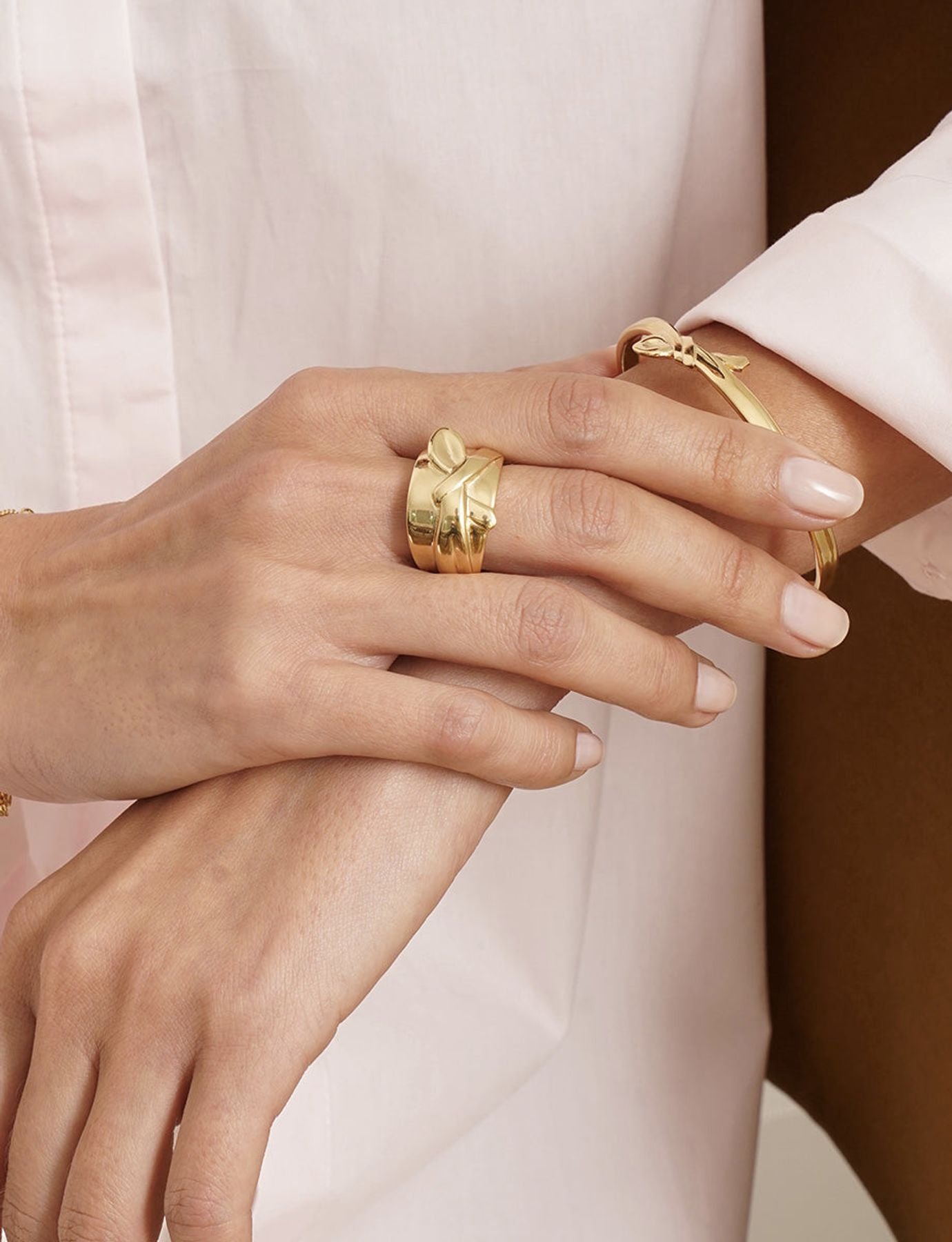 Gold-plated Victoria engagement ring