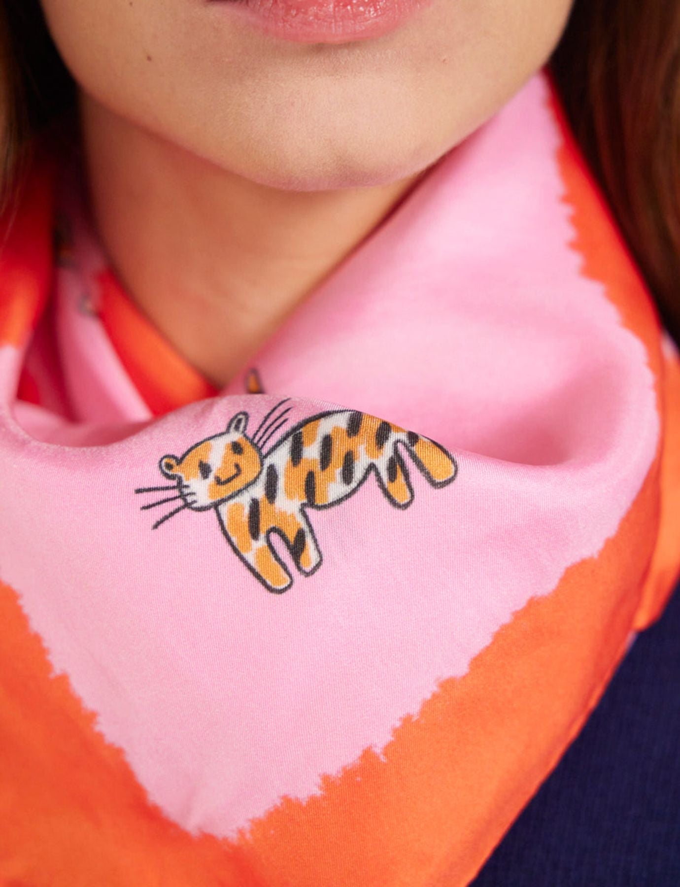 Bufanda tigre de edición limitada y numerada