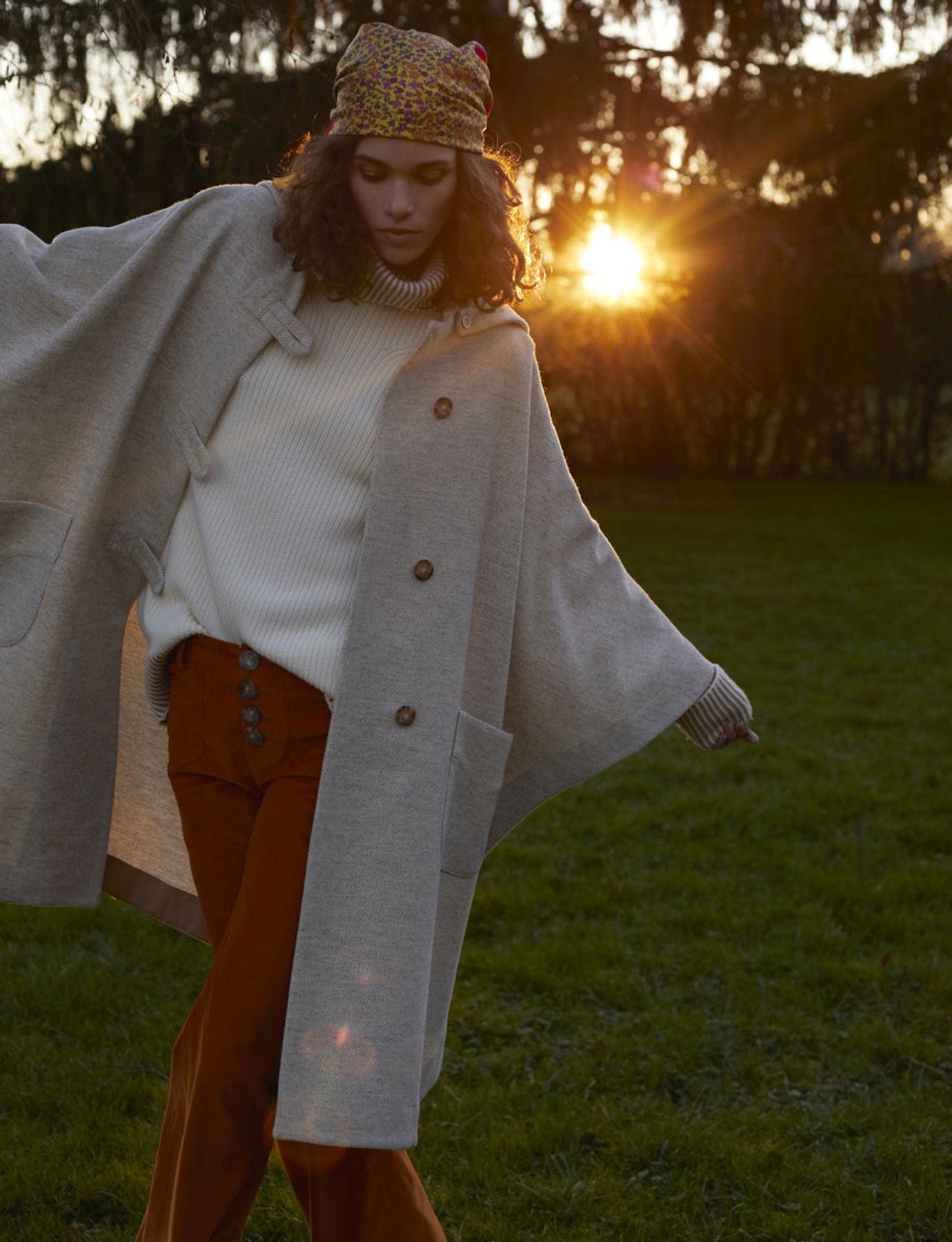 Capa de lana beige/crudo Ruppert
