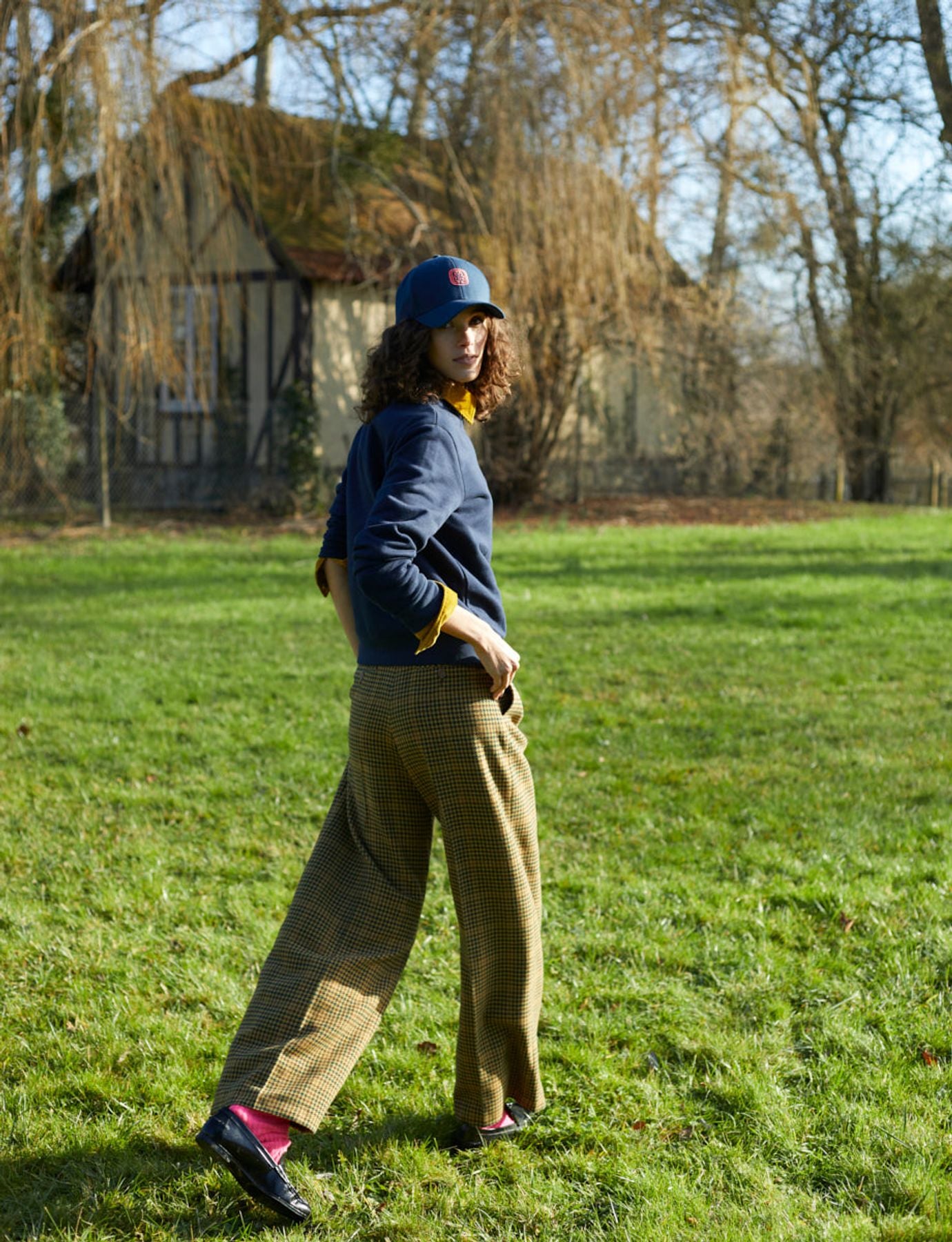 Pantalón Marlène pata de gallo caqui