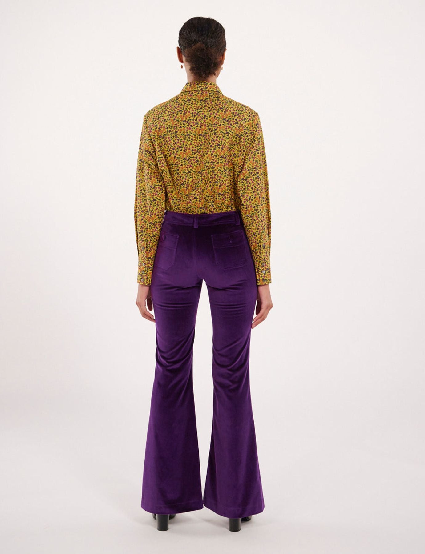 Pantalones de terciopelo morado Charlotte