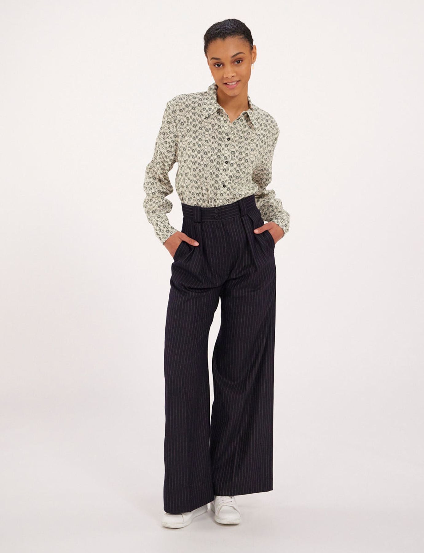 Camisa con estampado de hojas de roble Maureen
