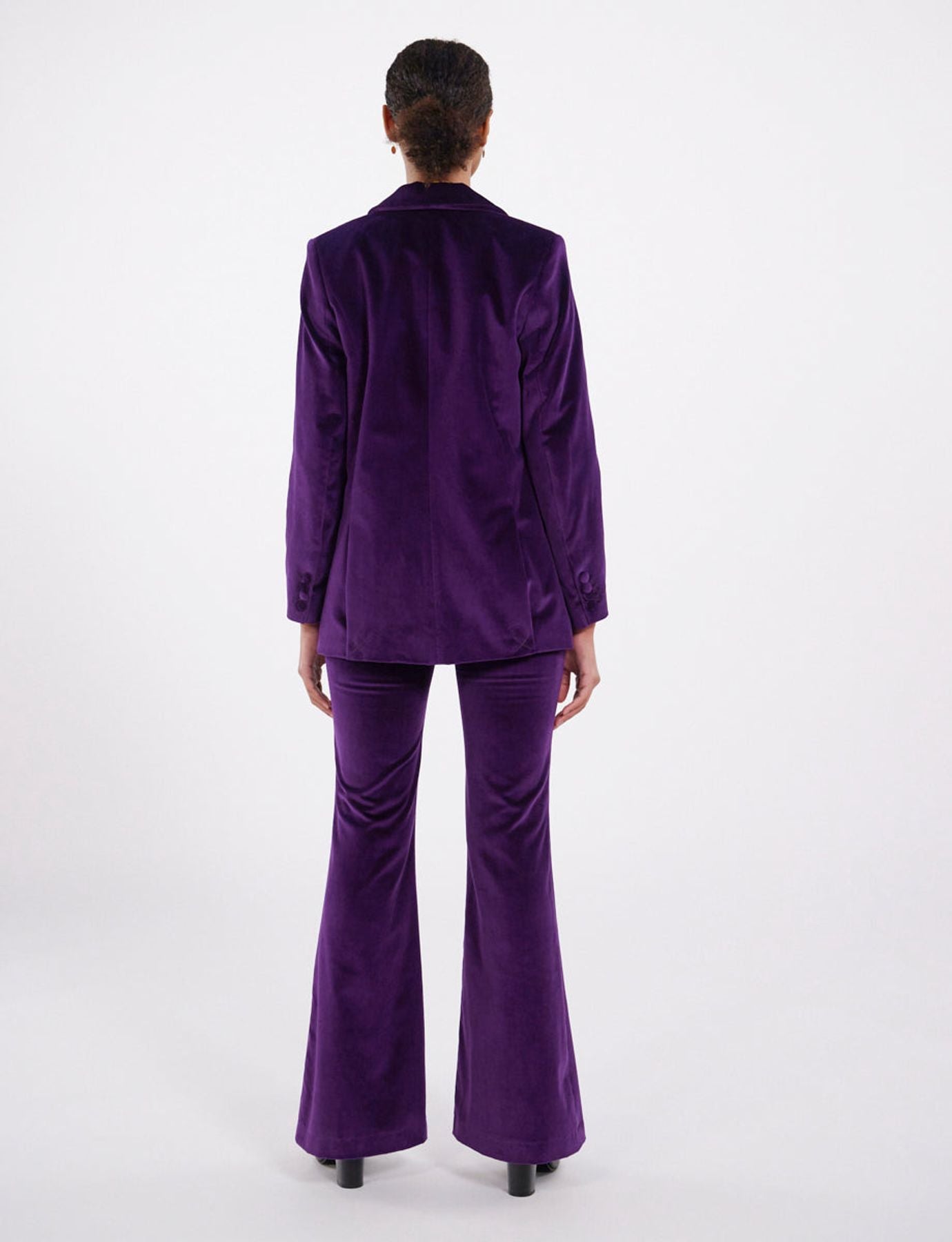 Chaqueta de terciopelo morado Bruna