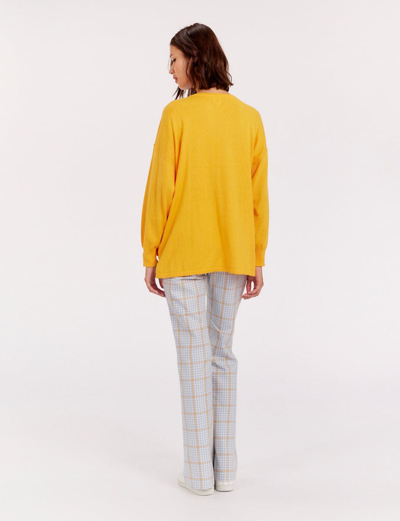 Anton yellow cashmere V-neck jumper
