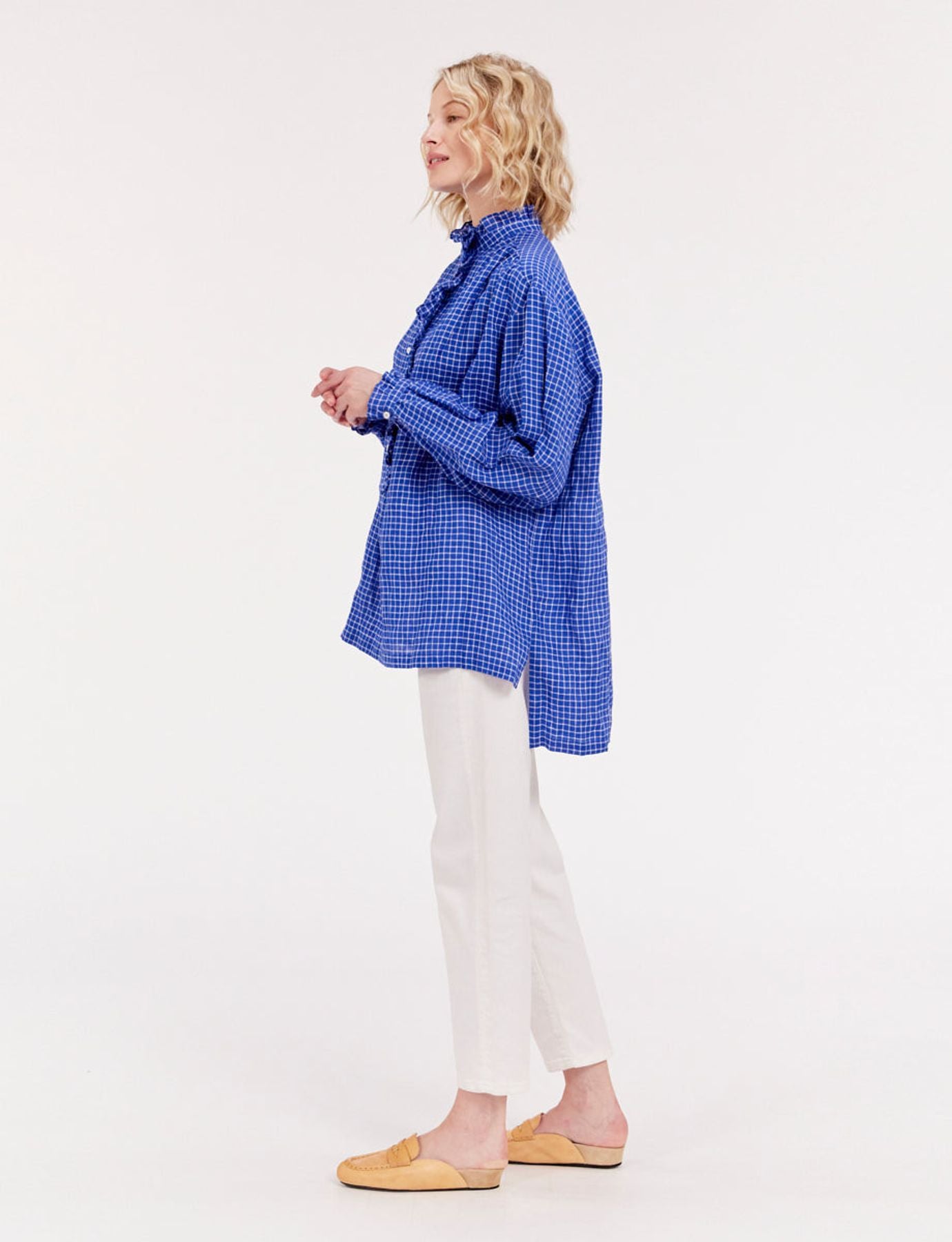 Camisa oversize Maryange con volantes en lino azul