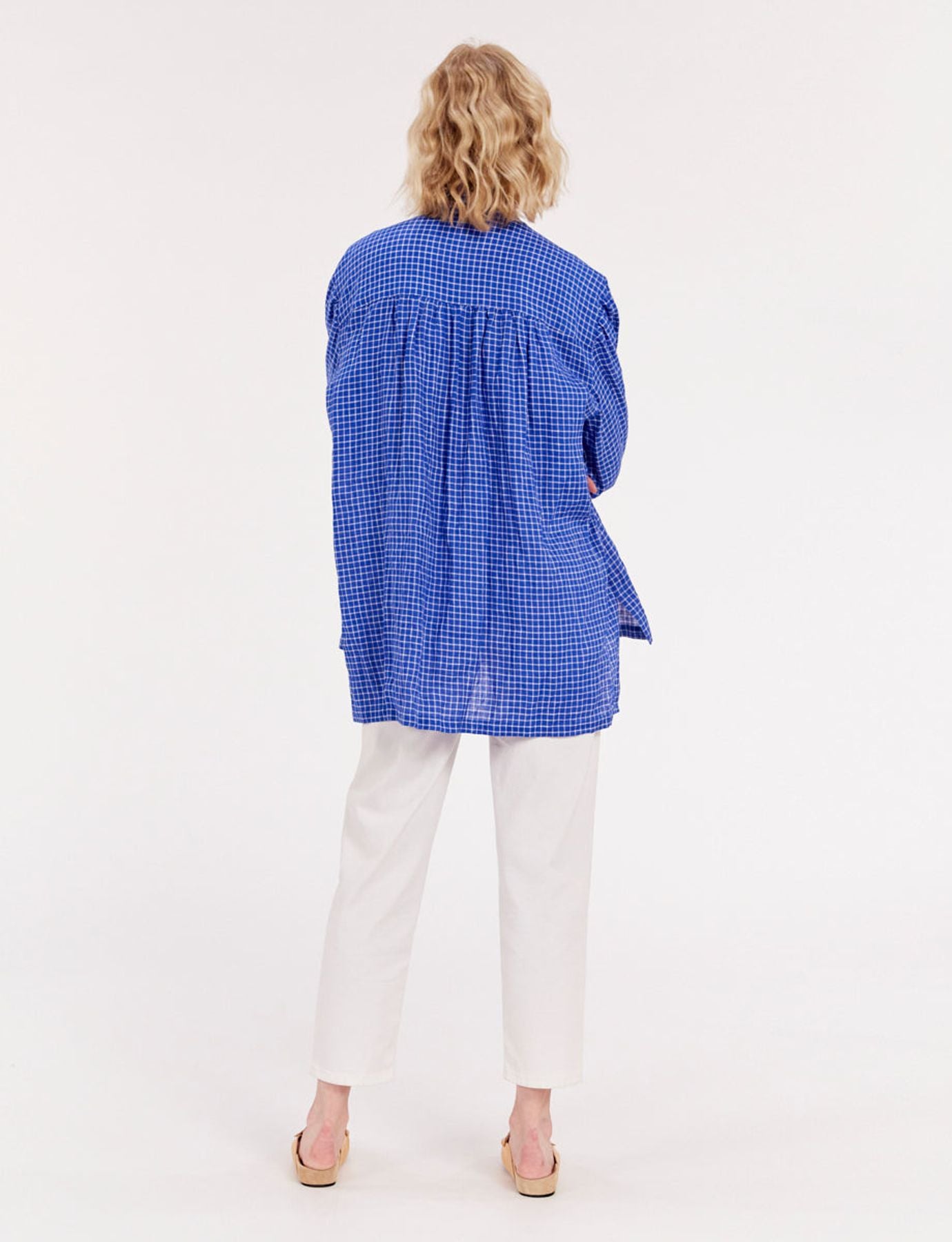 Camisa oversize Maryange con volantes en lino azul