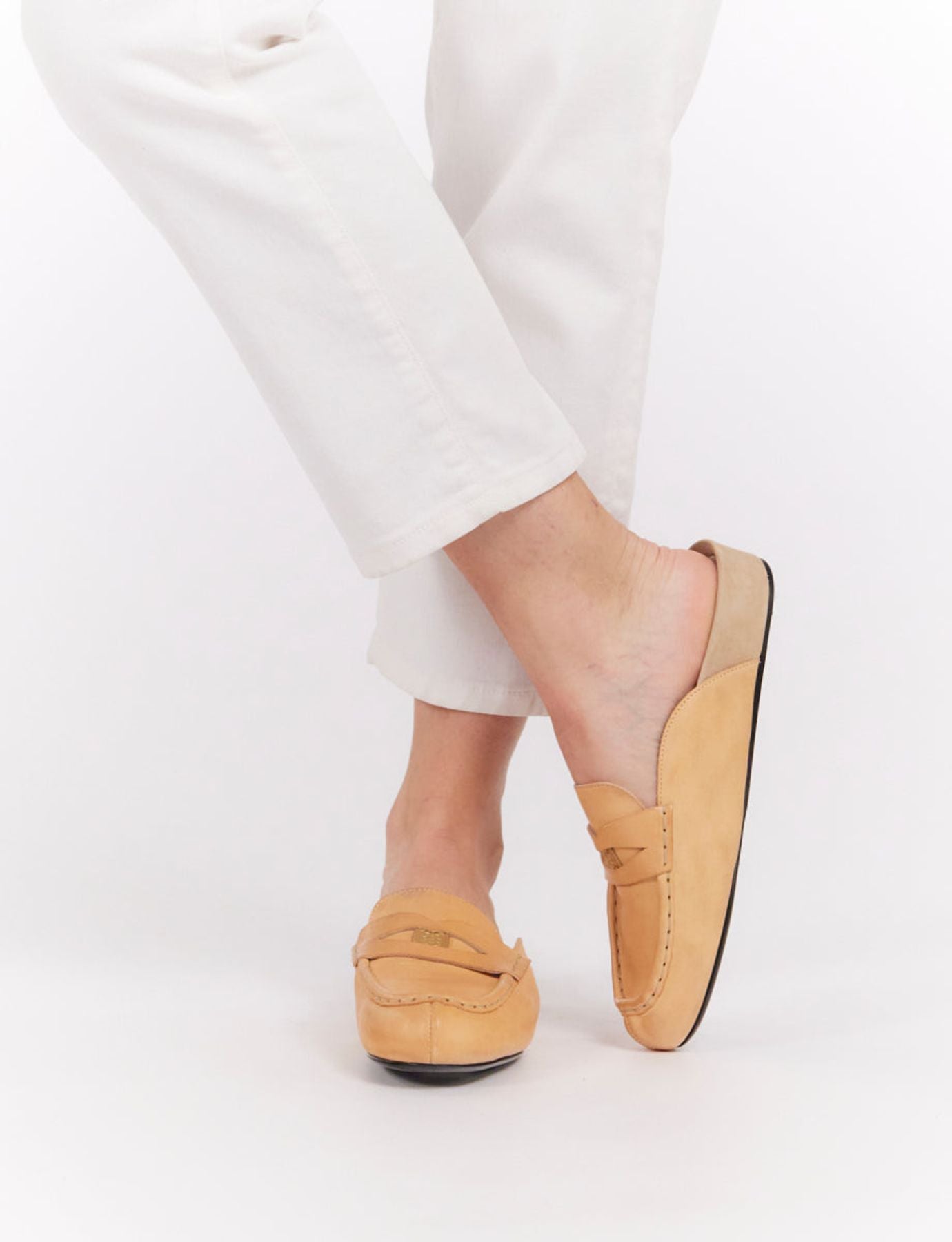 Flavie natural leather moccasin mule