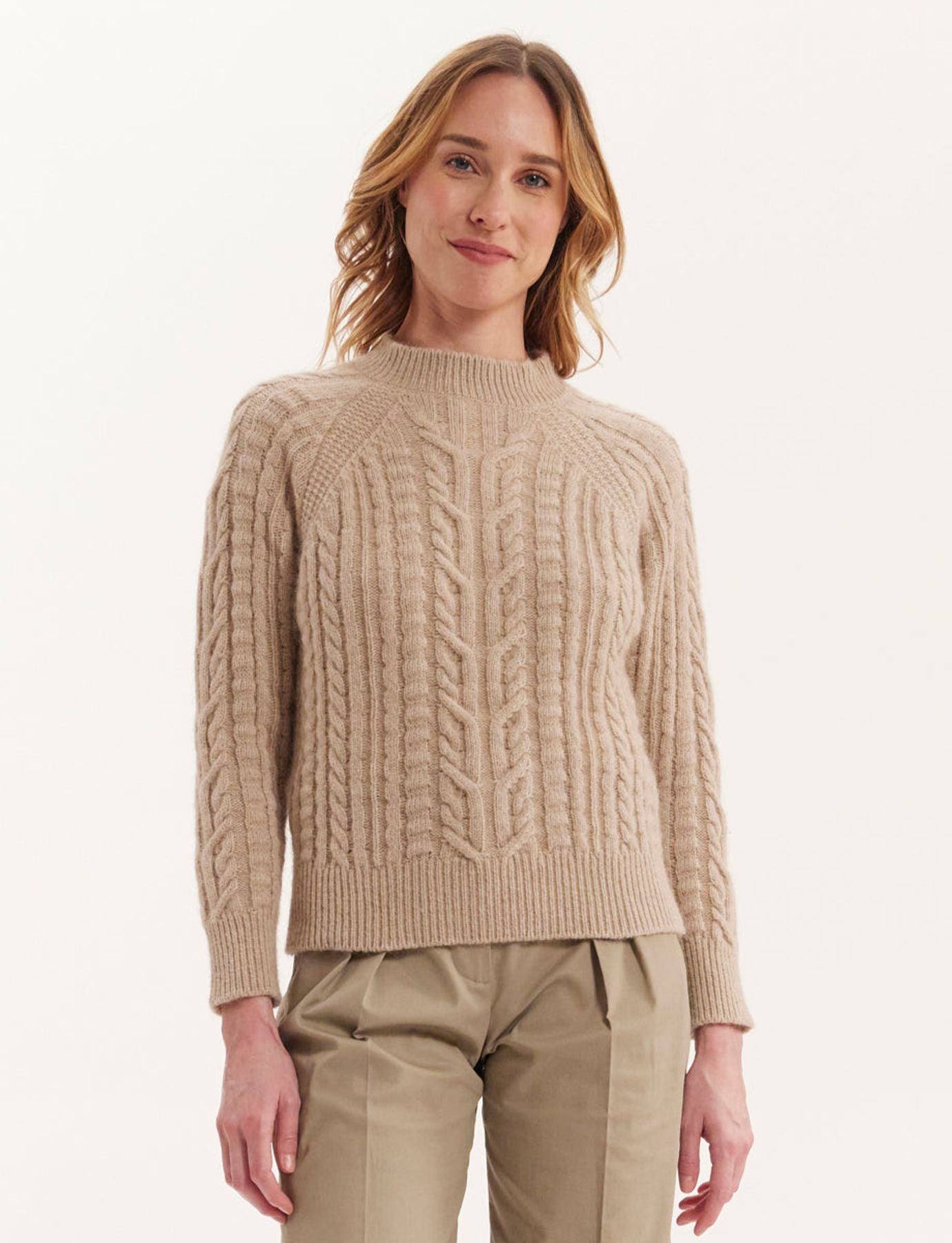 Louison beige sweater