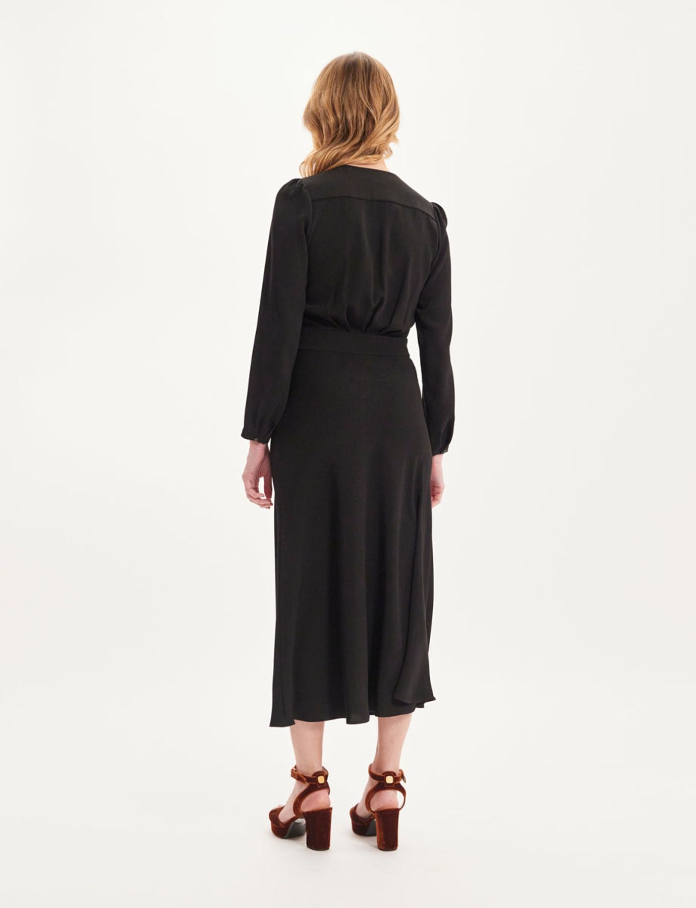 Vestido negro Ariel
