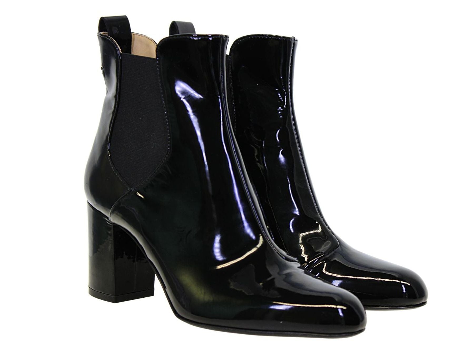 Botines de tacón de charol negro