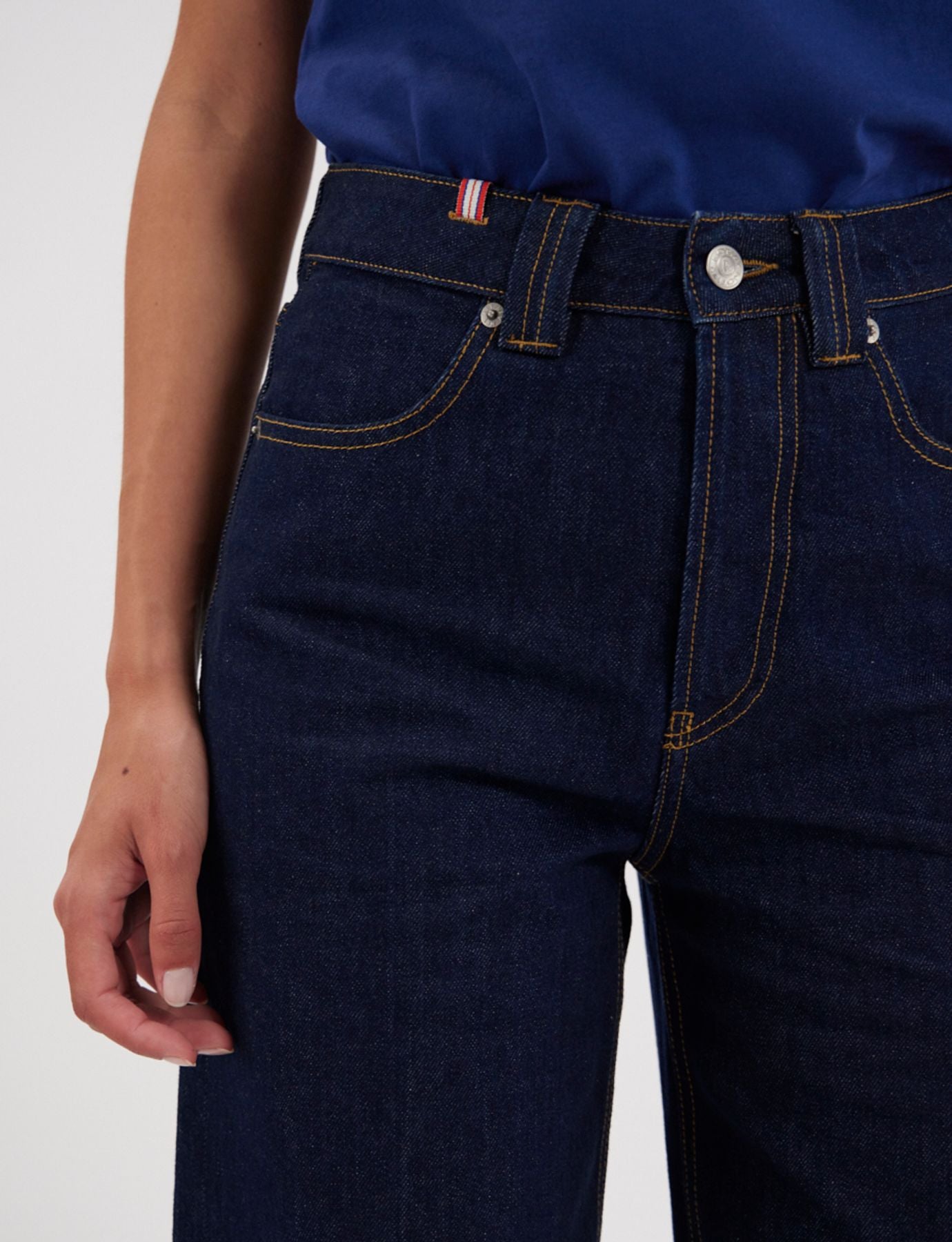 Jean Mara raw x Notify