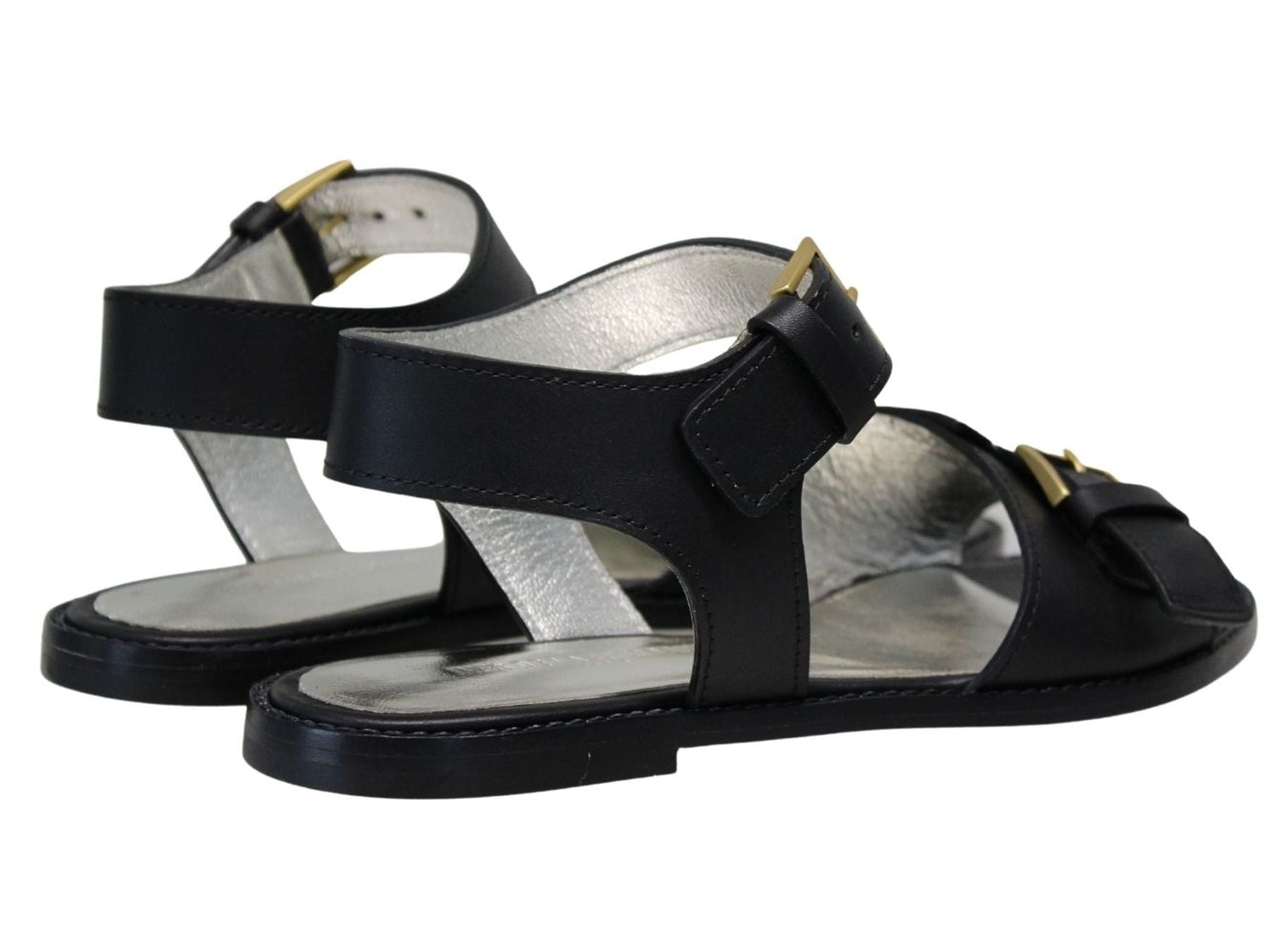 Sandalias negras con hebilla