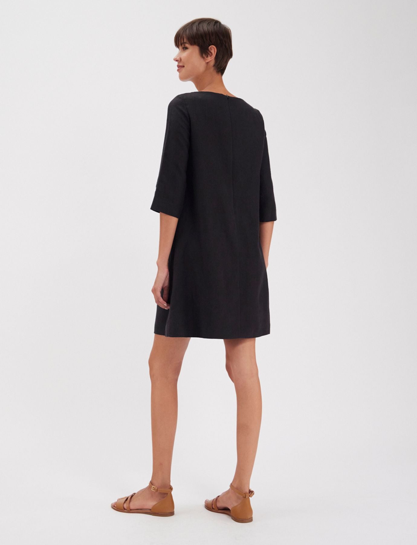 Black linen Megane dress