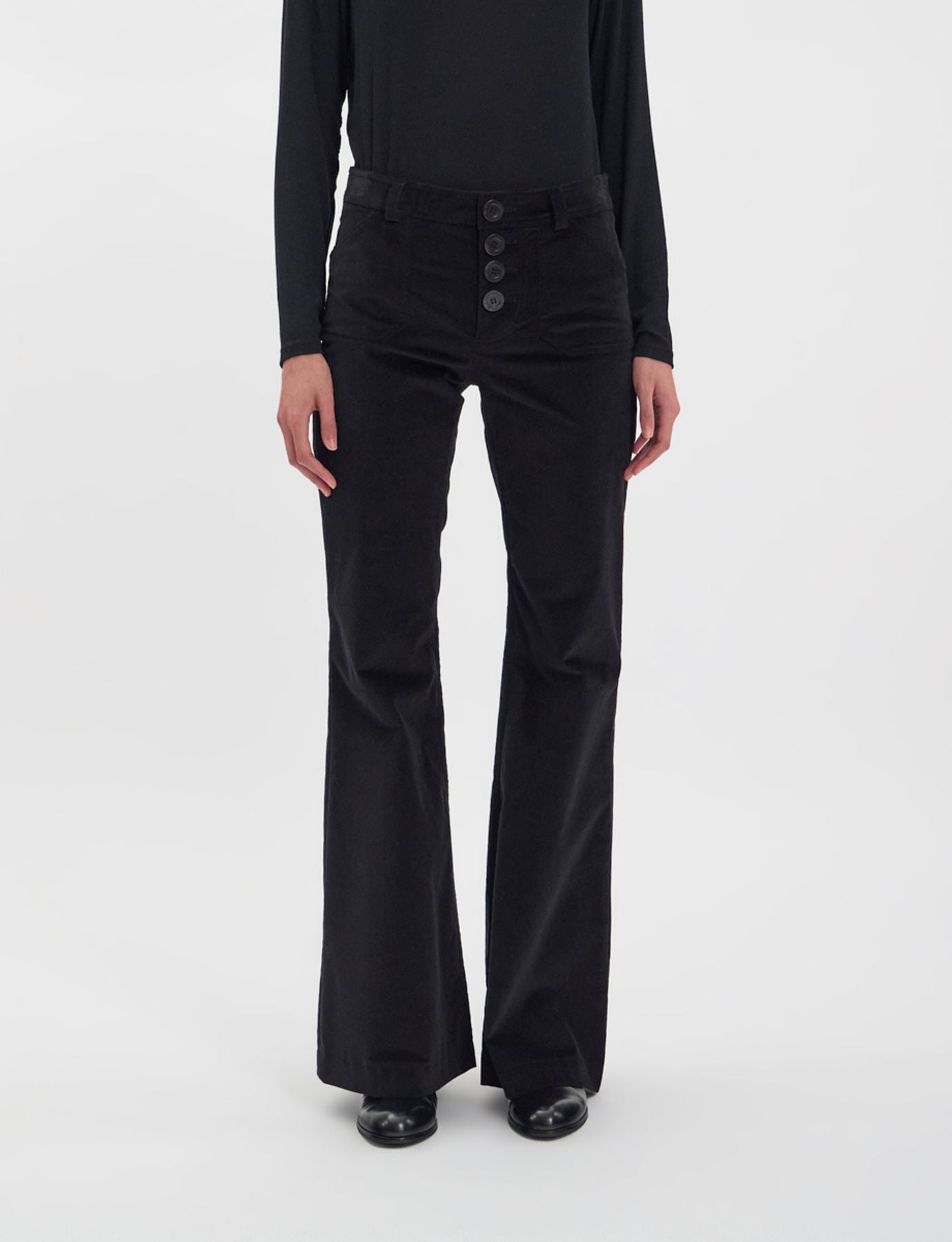 charlotte-in-velluto-nero-liscio-pants