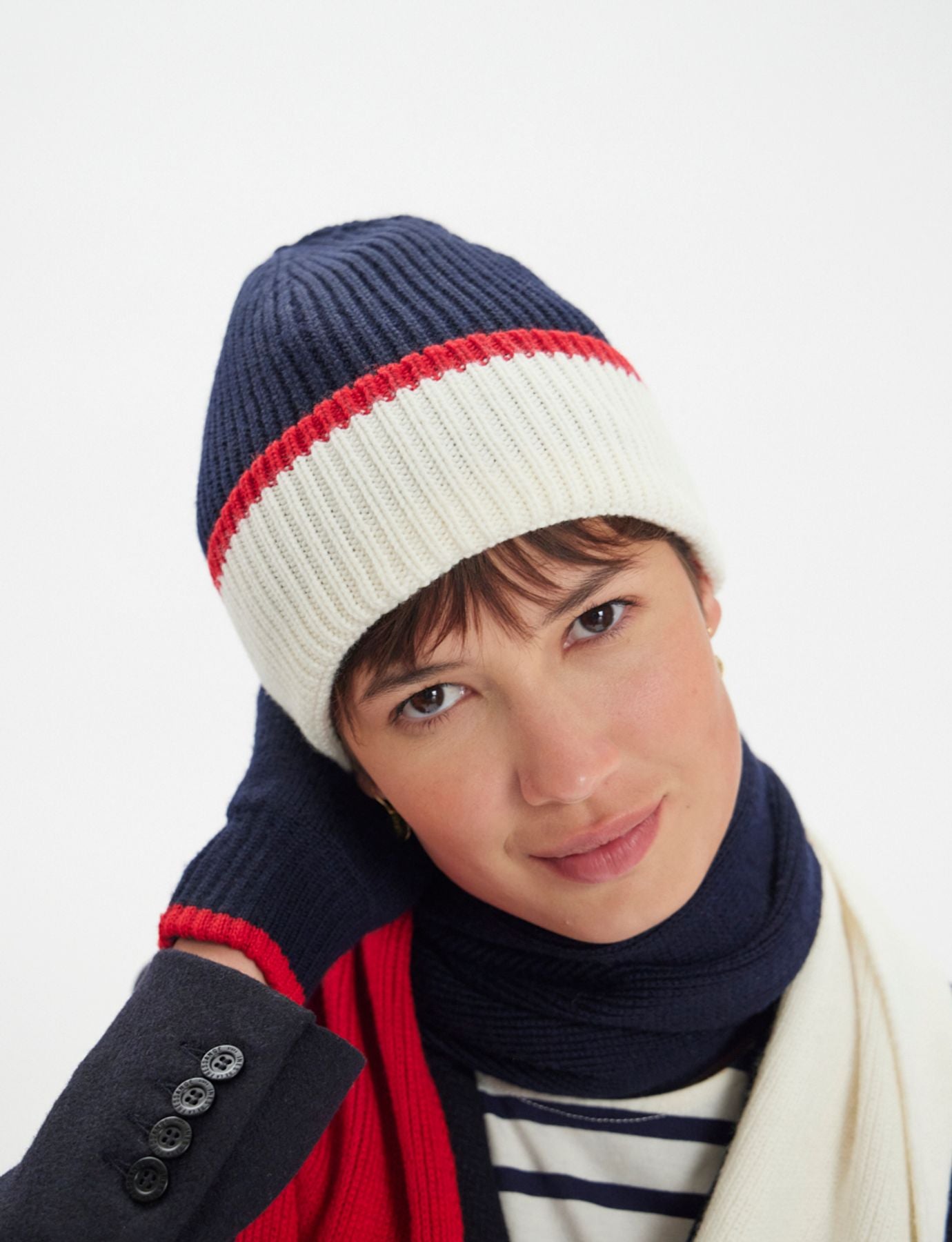 Bahia gloves in navy knit, red mesh