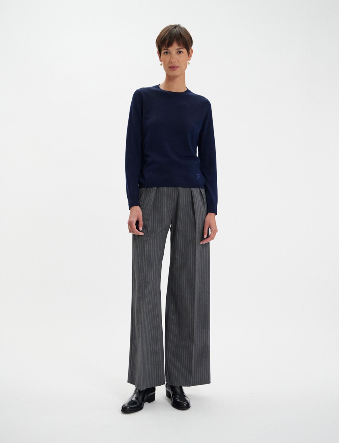 Angela navy jumper