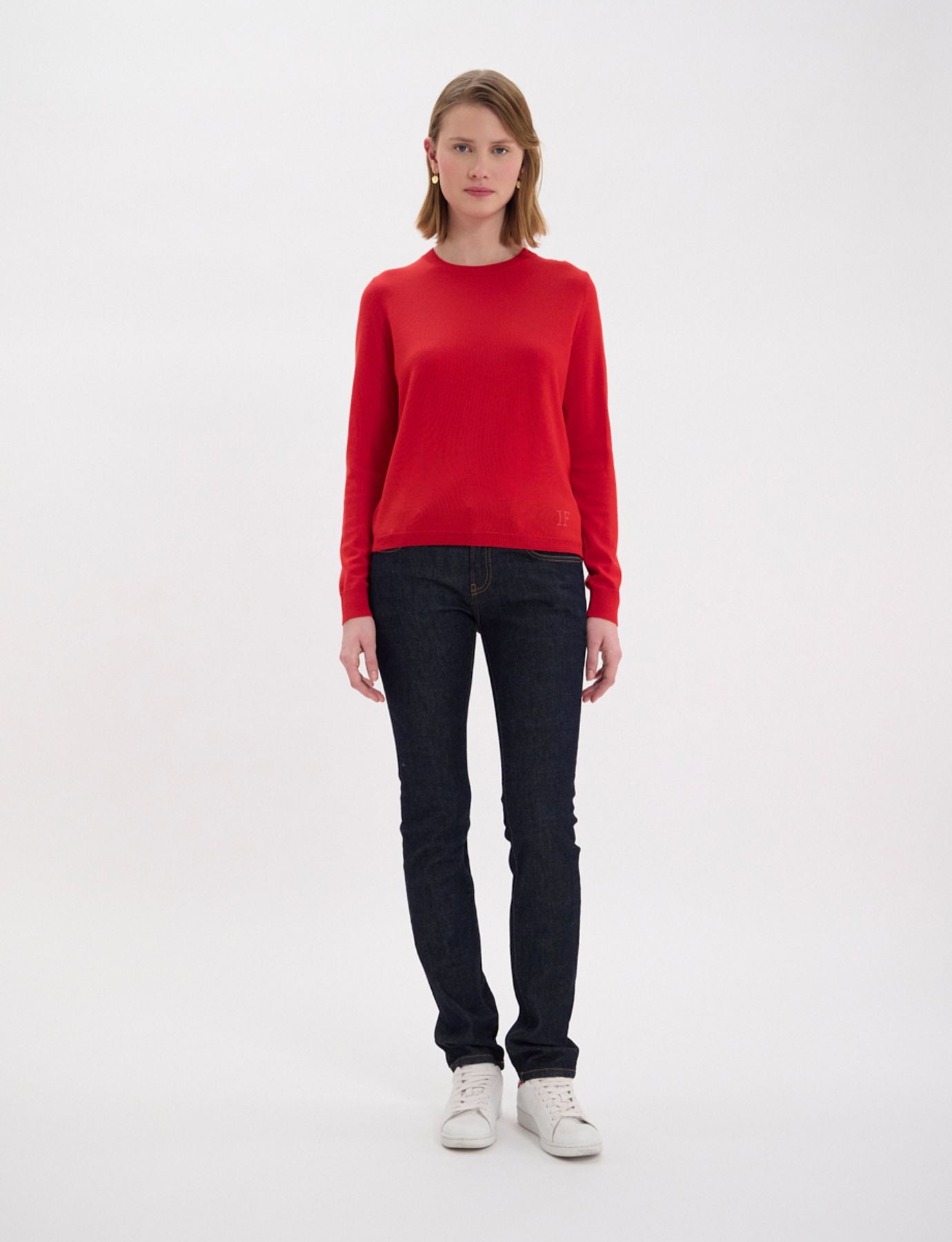 Angela red jumper