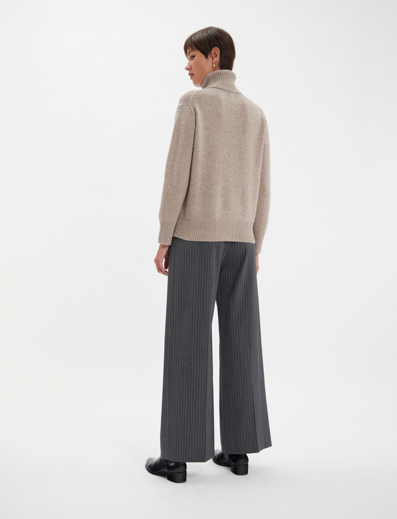 Aiden turtleneck jumper in beige wool and cashmere