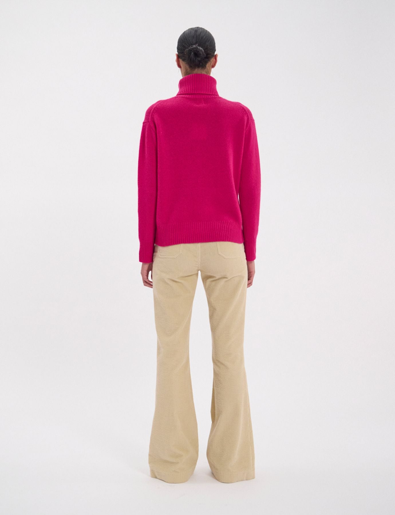 Aiden turtleneck sweater in fuchsia wool and cashmere