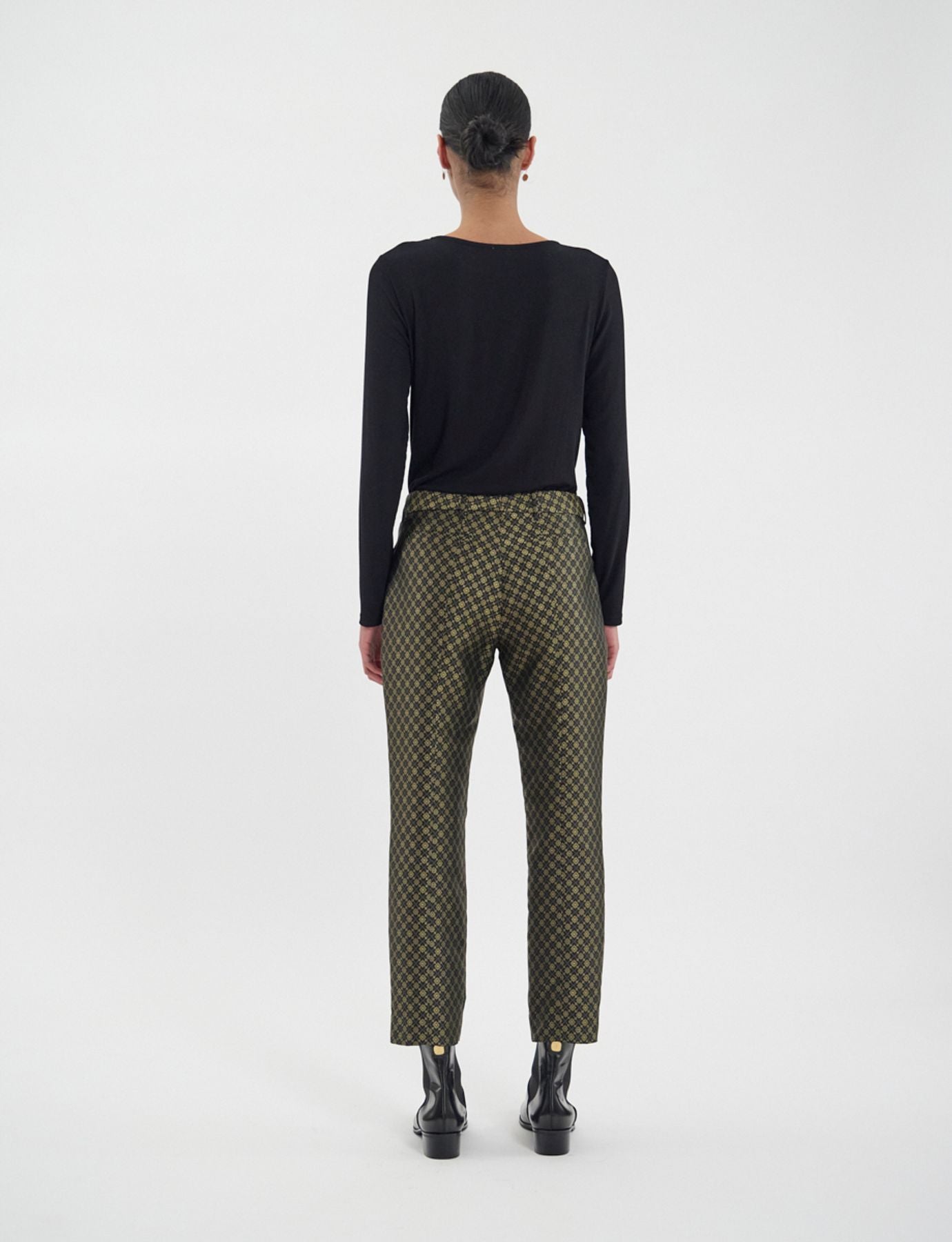 trousers-audrey-weaving-jacquard-black-and-gold